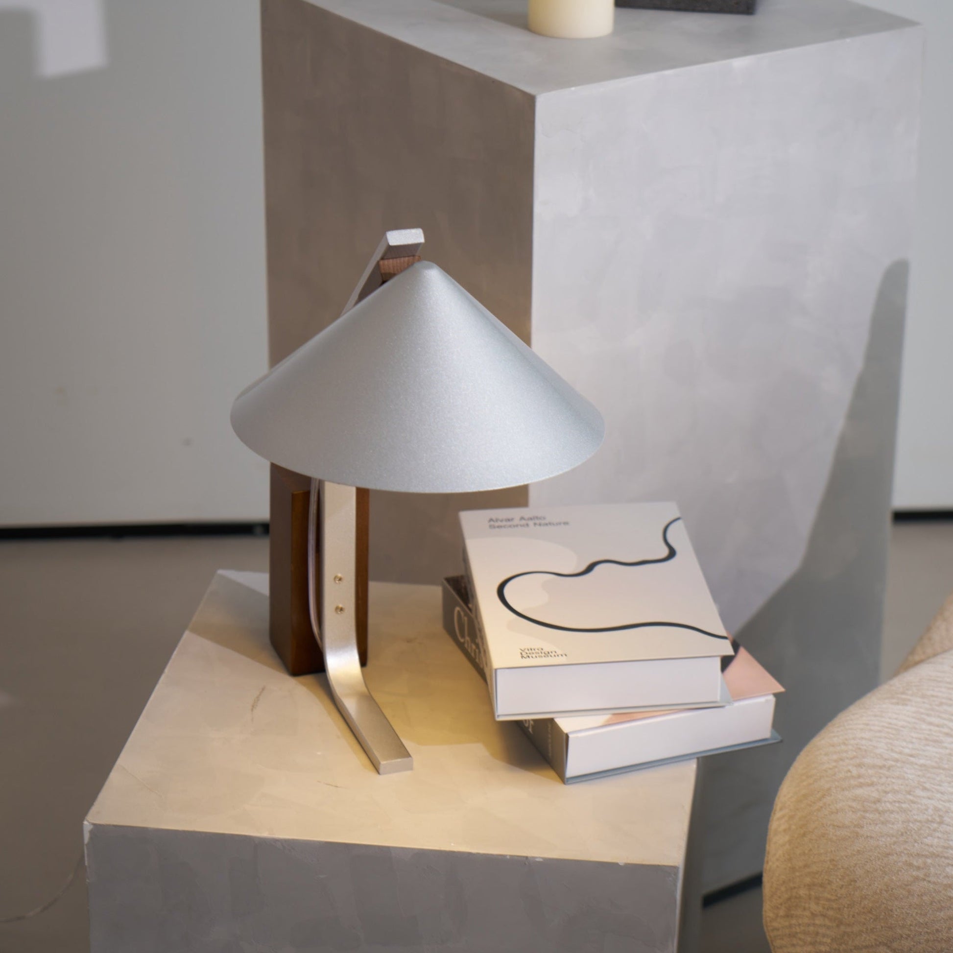 Ireld Modern Table Lamp-Neutral Decor
