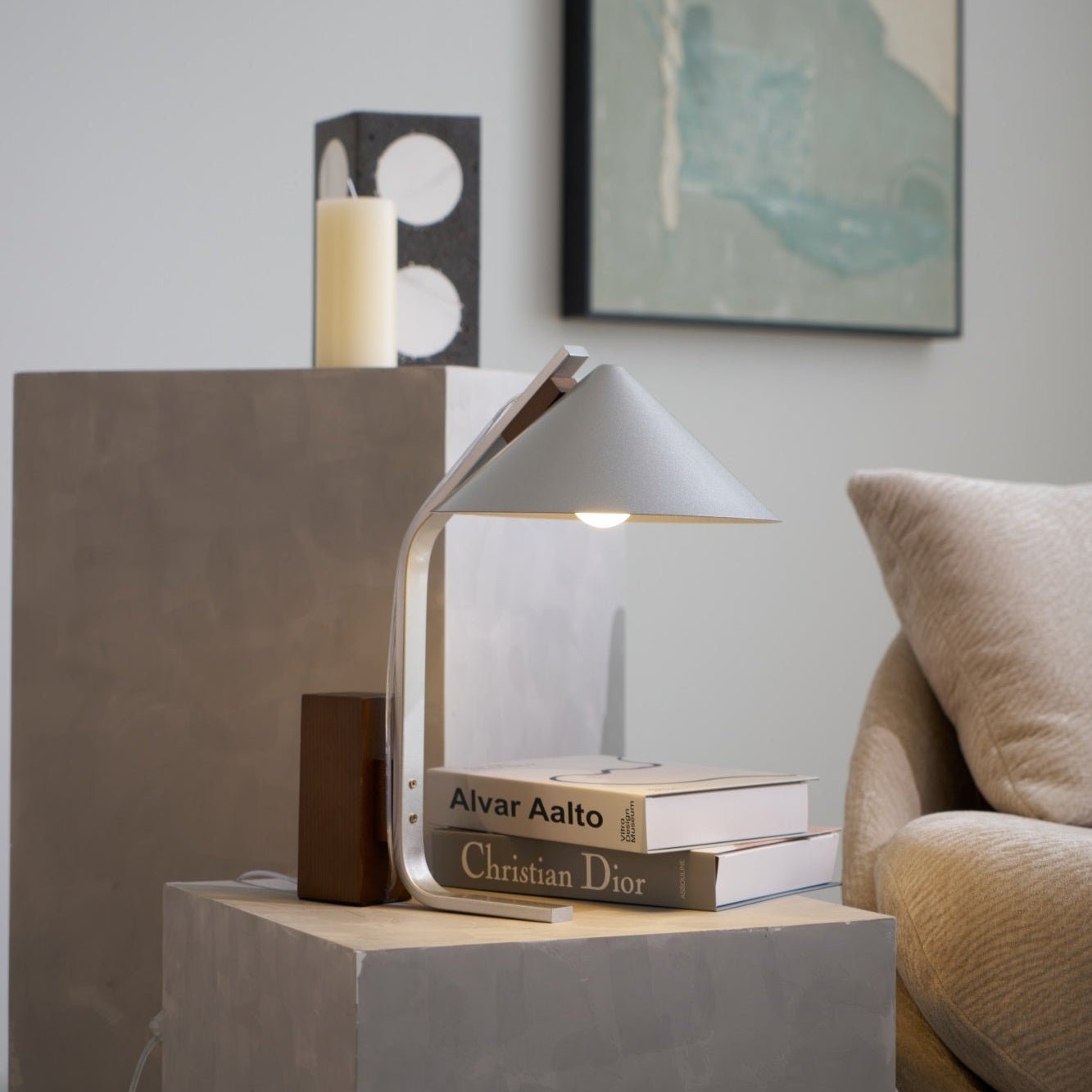 Ireld Modern Table Lamp-Neutral Decor