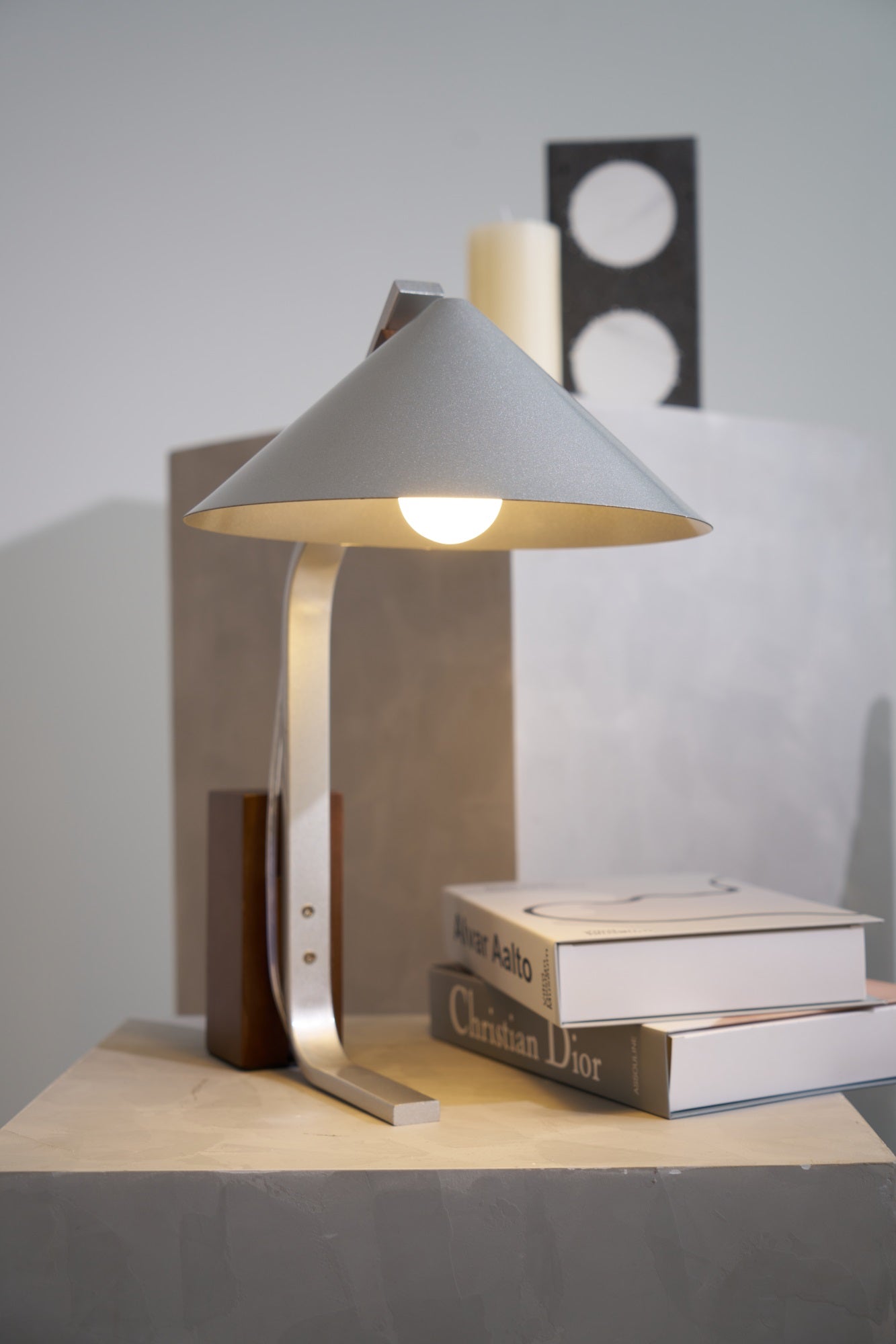 Ireld Modern Table Lamp-Neutral Decor