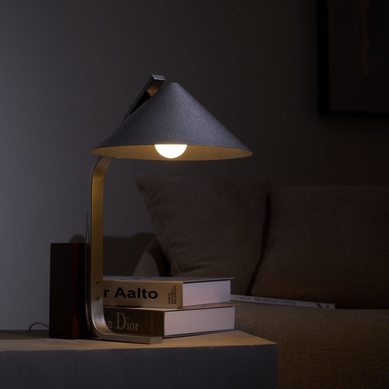 Ireld Modern Table Lamp-Neutral Decor