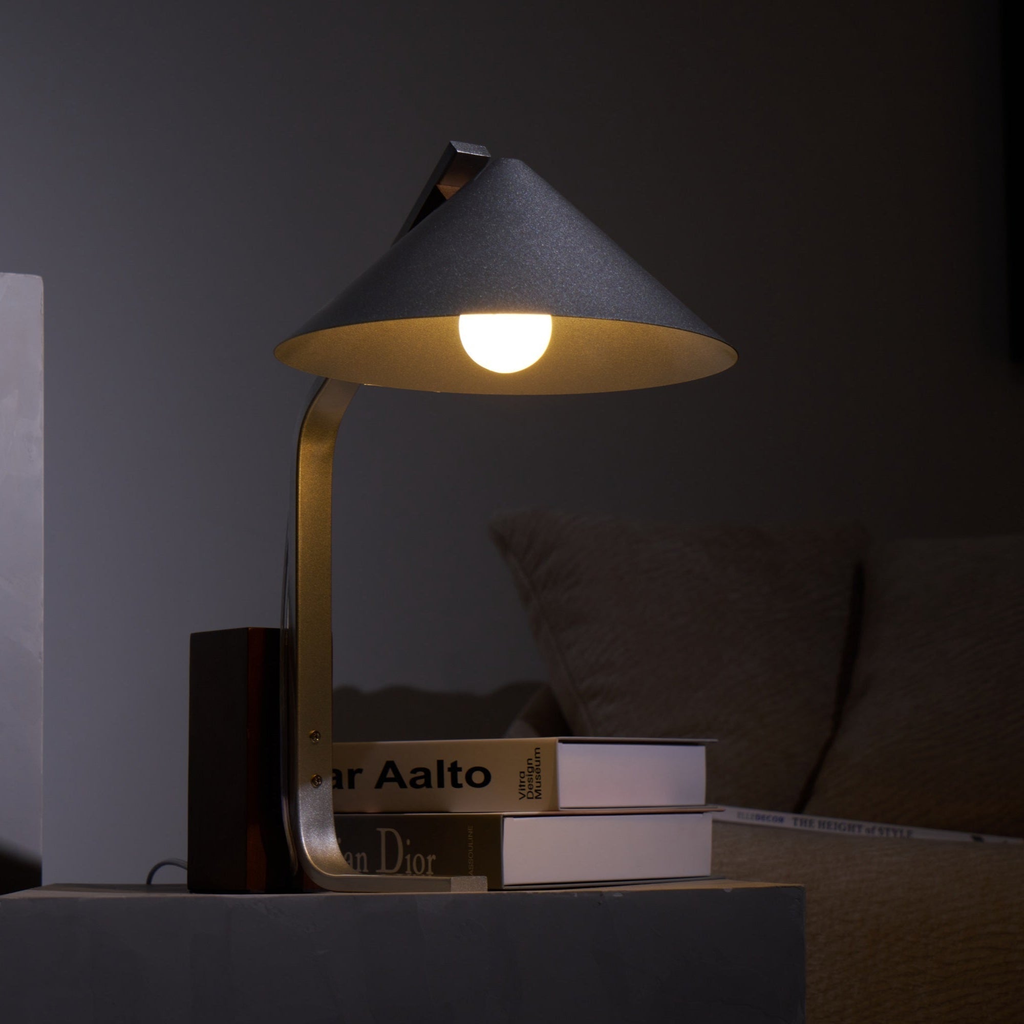 Ireld Modern Table Lamp-Neutral Decor
