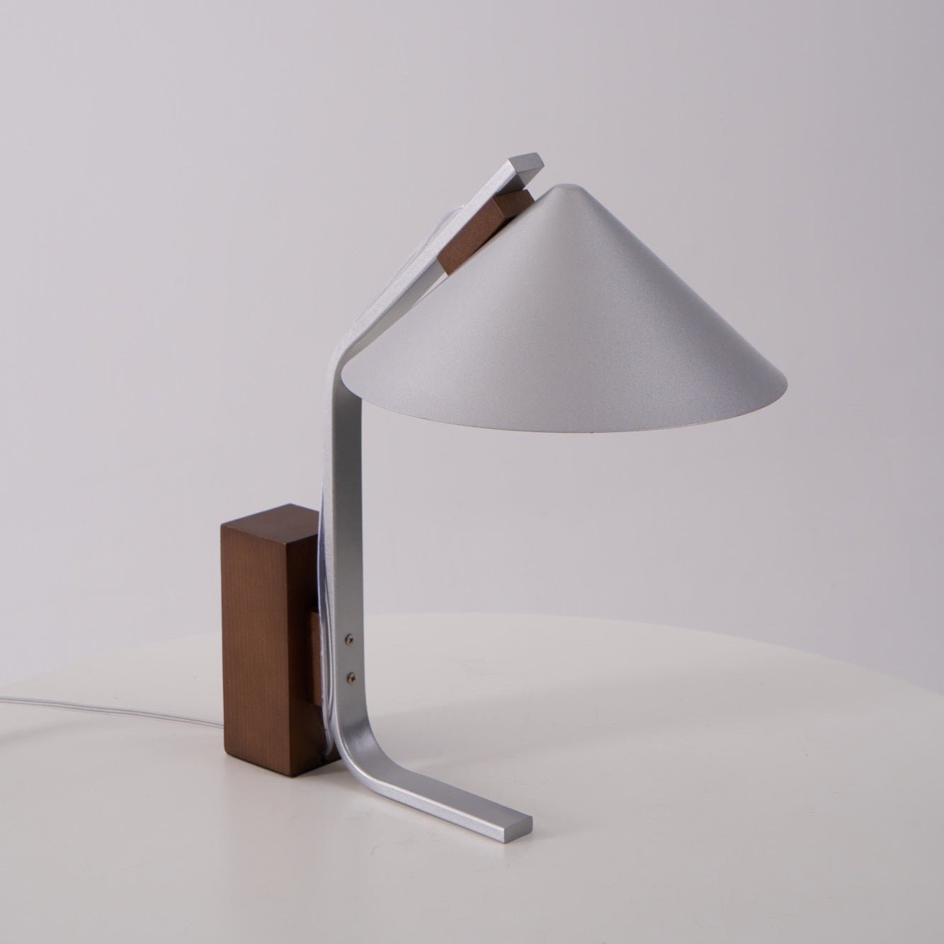 Ireld Modern Table Lamp-Neutral Decor