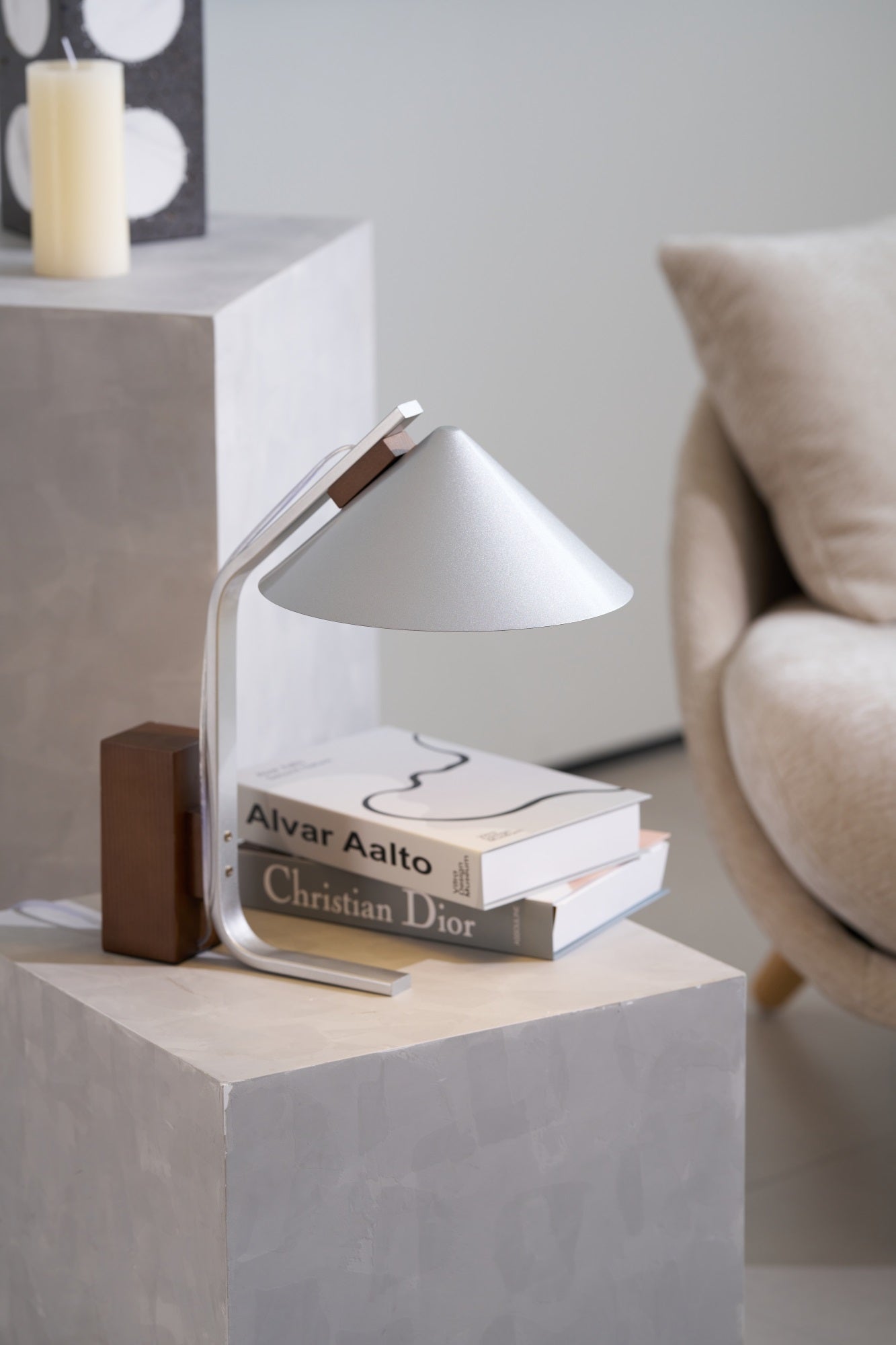Ireld Modern Table Lamp-Neutral Decor