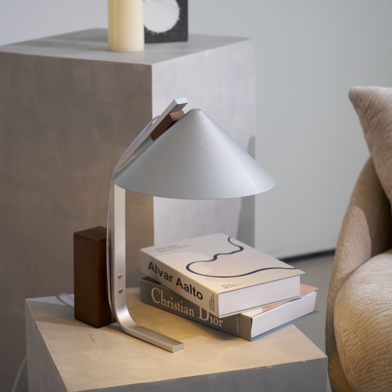 Ireld Modern Table Lamp-Neutral Decor