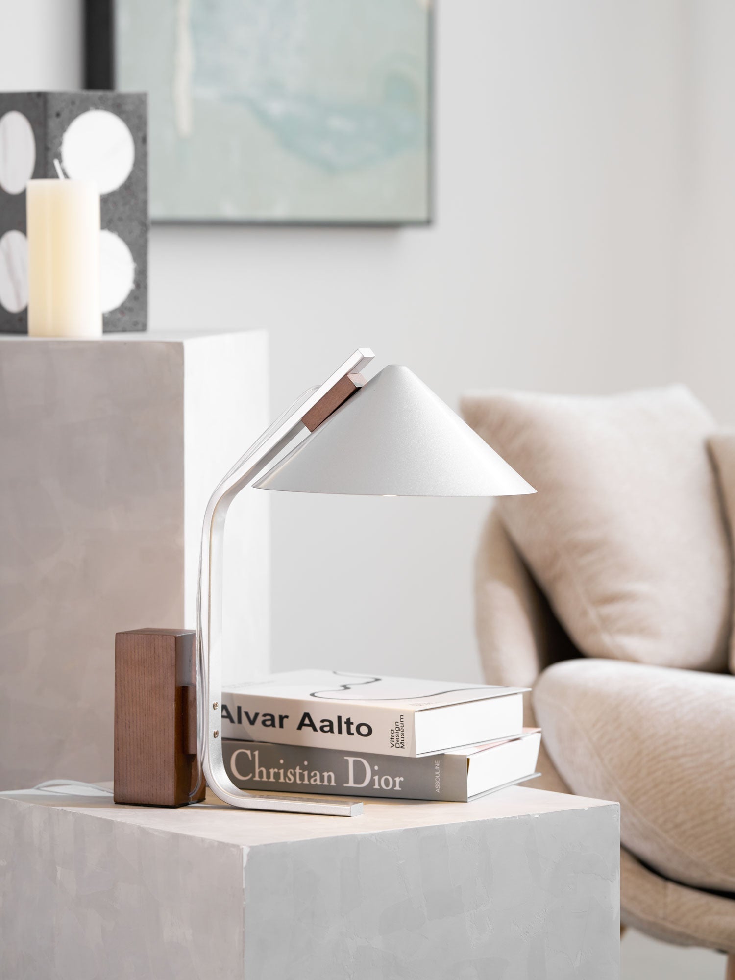 Ireld Modern Table Lamp-Neutral Decor