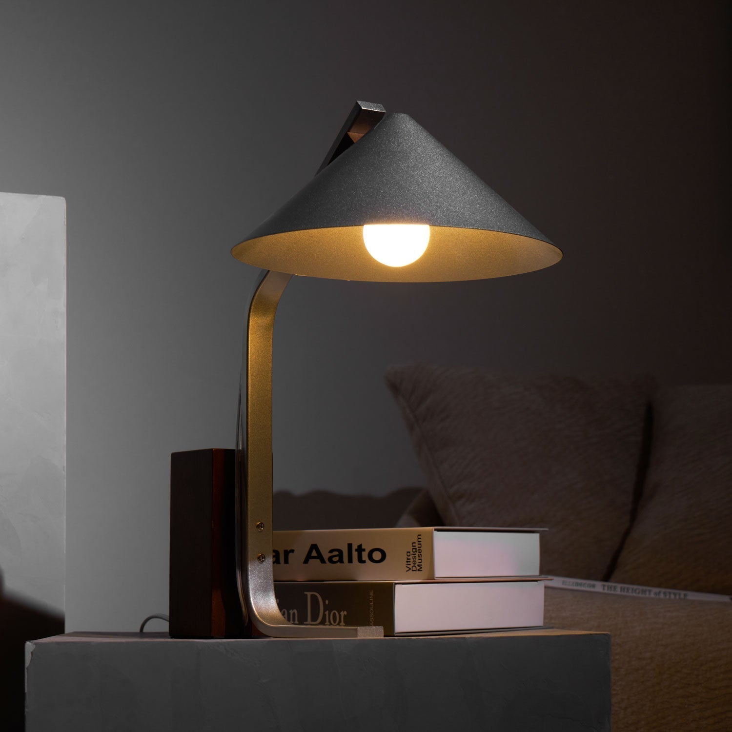 Ireld Modern Table Lamp-Neutral Decor