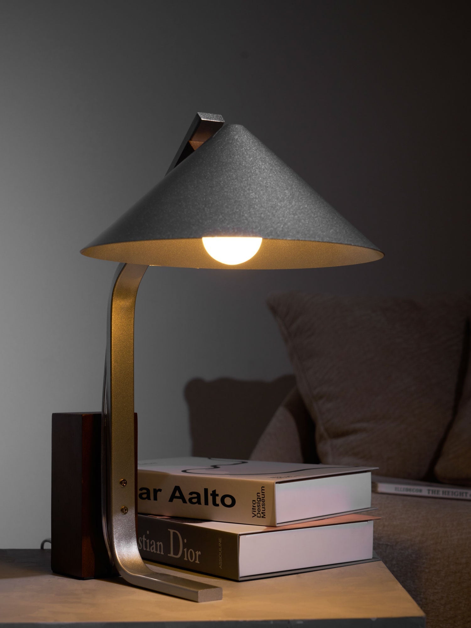 Ireld Modern Table Lamp-Neutral Decor