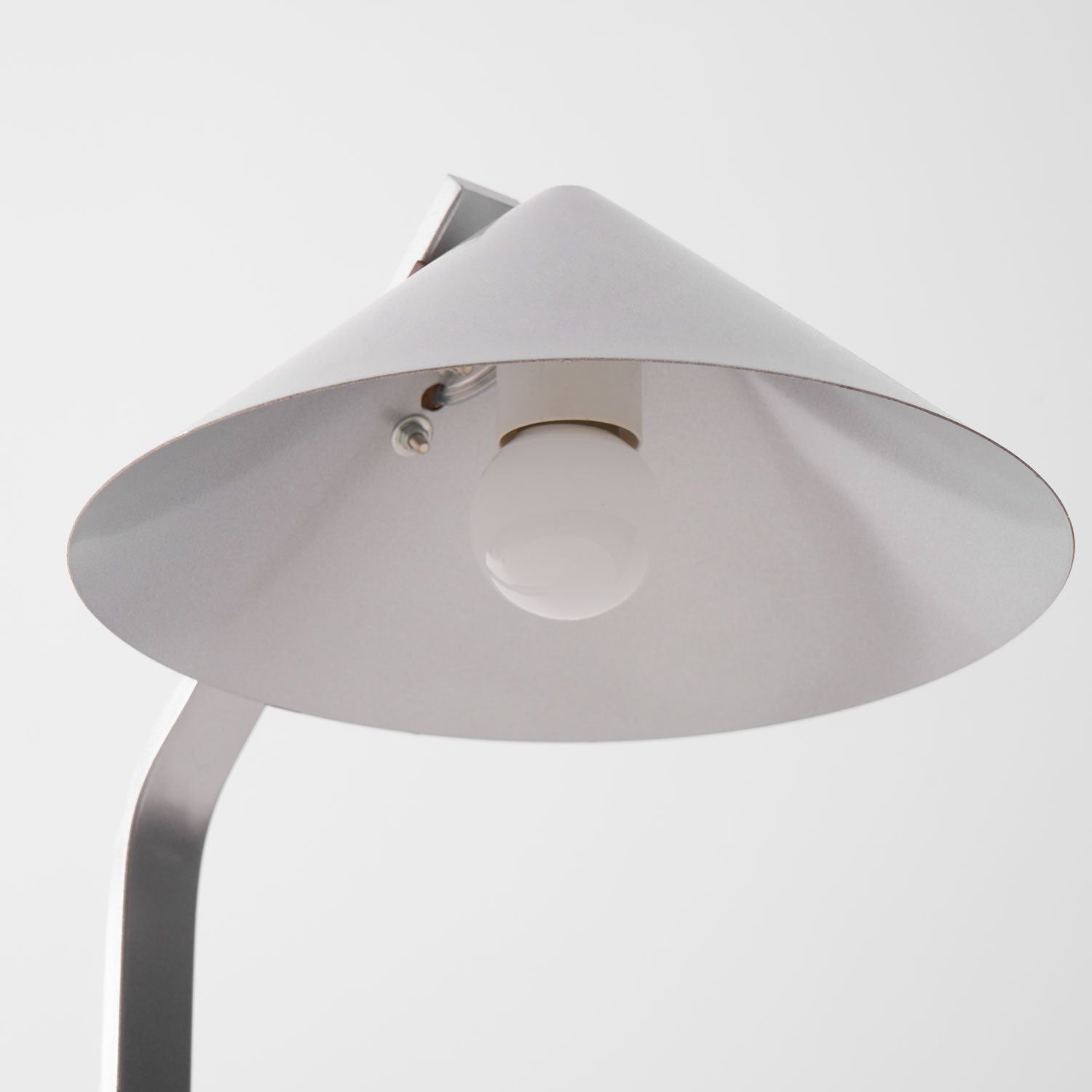 Ireld Modern Table Lamp-Neutral Decor