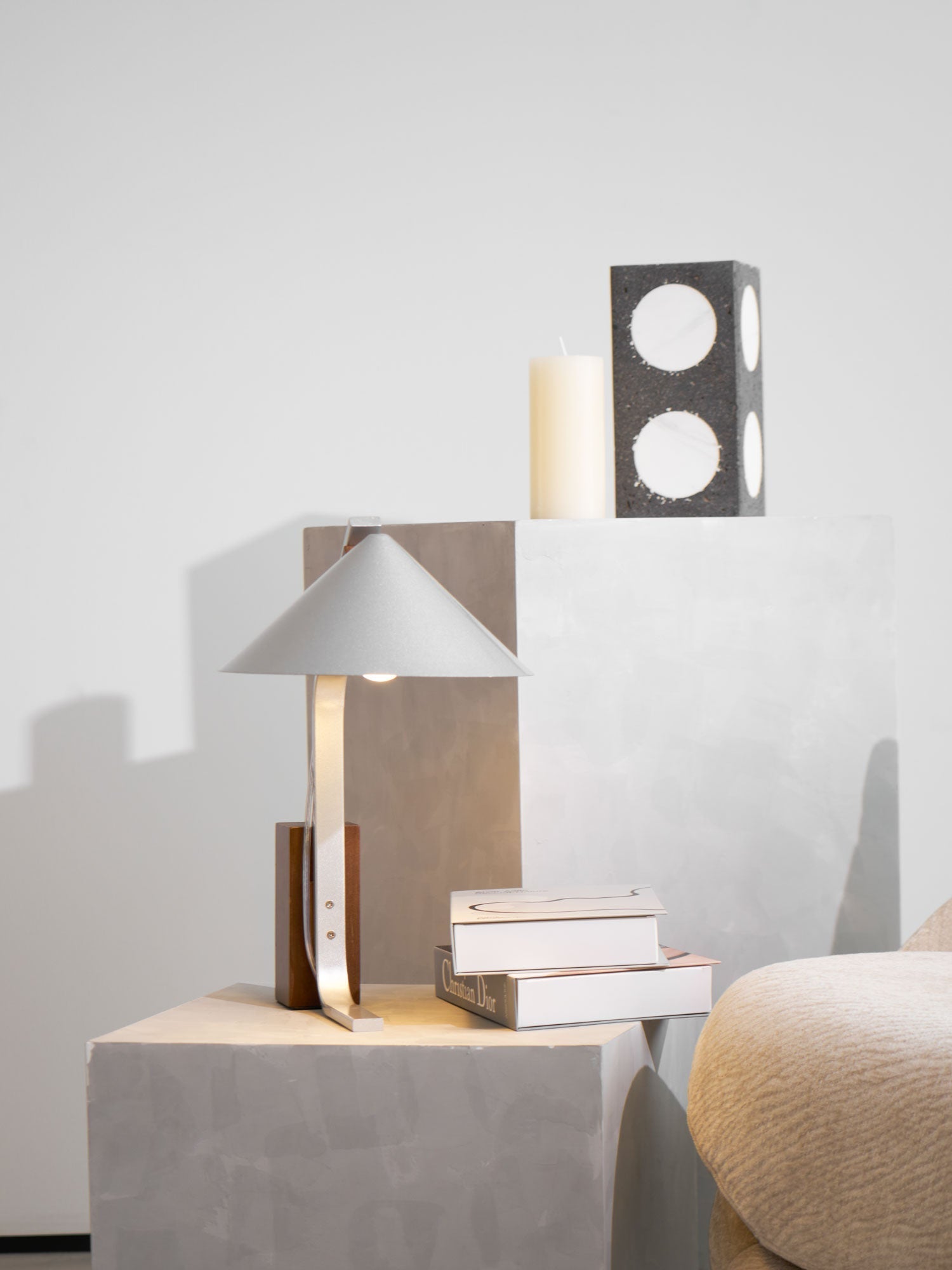 Ireld Modern Table Lamp-Neutral Decor