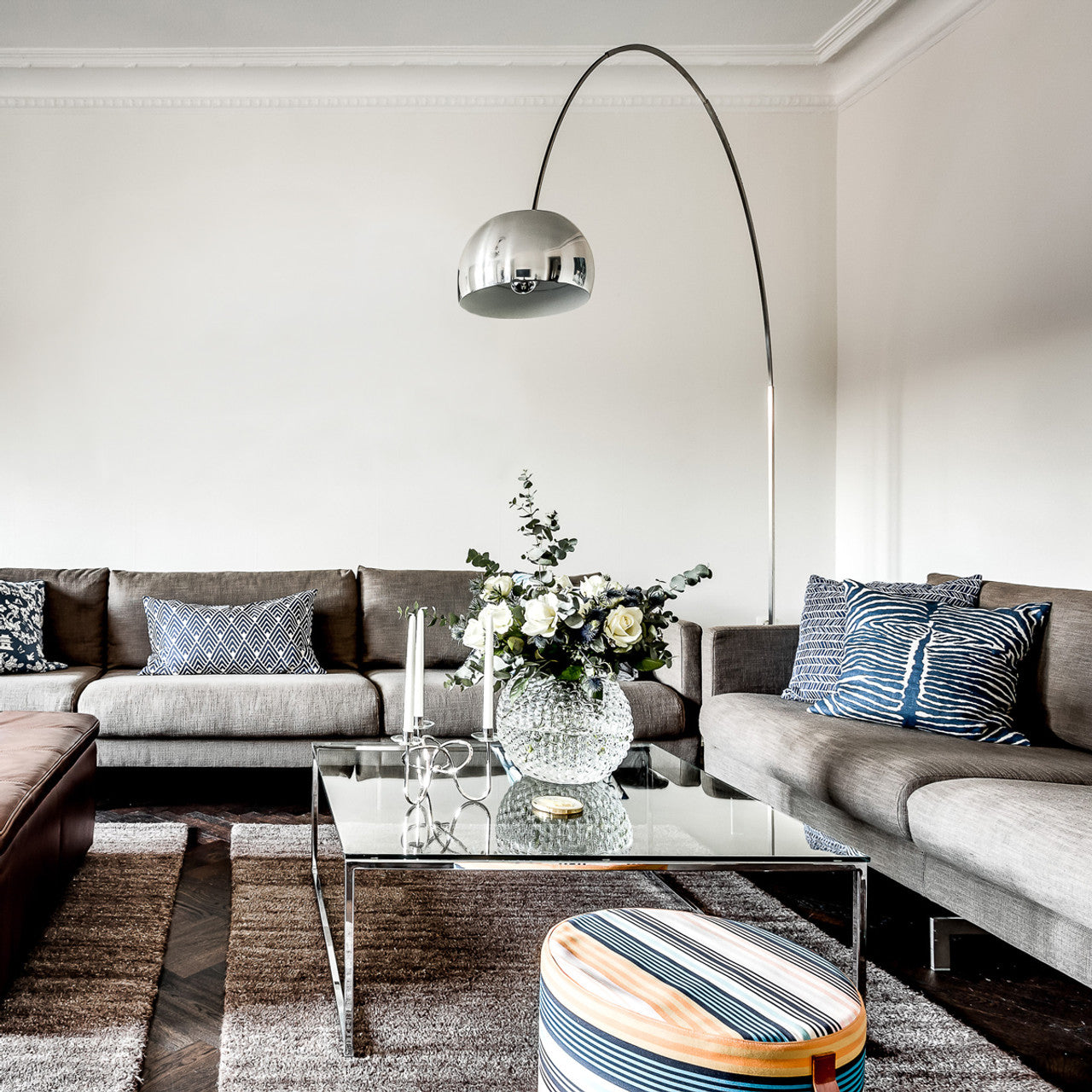 Alevra Steel Marble Floor Lamp-Neutral Decor