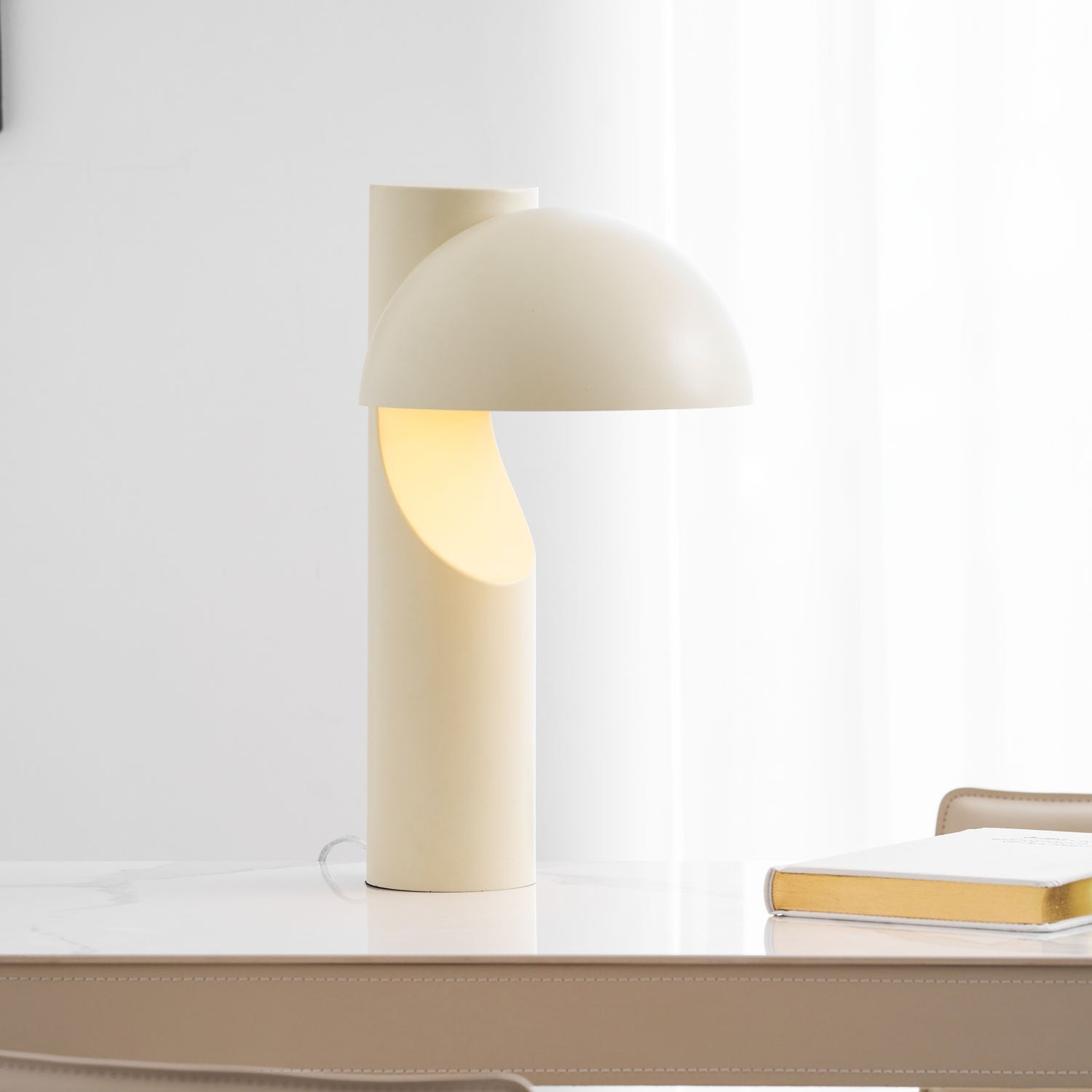 Arcora Minimalist Table Lamp-Neutral Decor