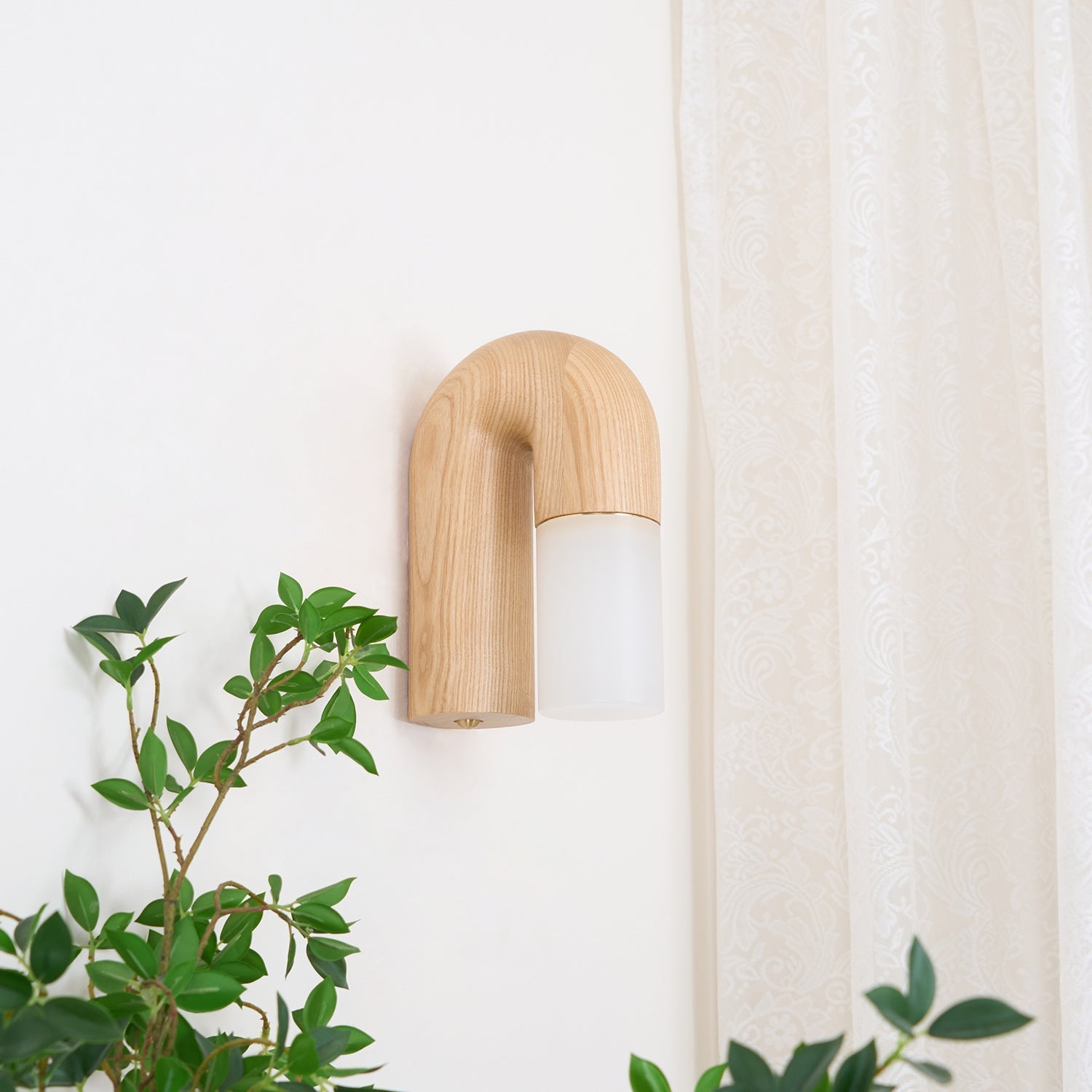 King Modern Minimalist Wood Wall Lamp-Neutral Decor