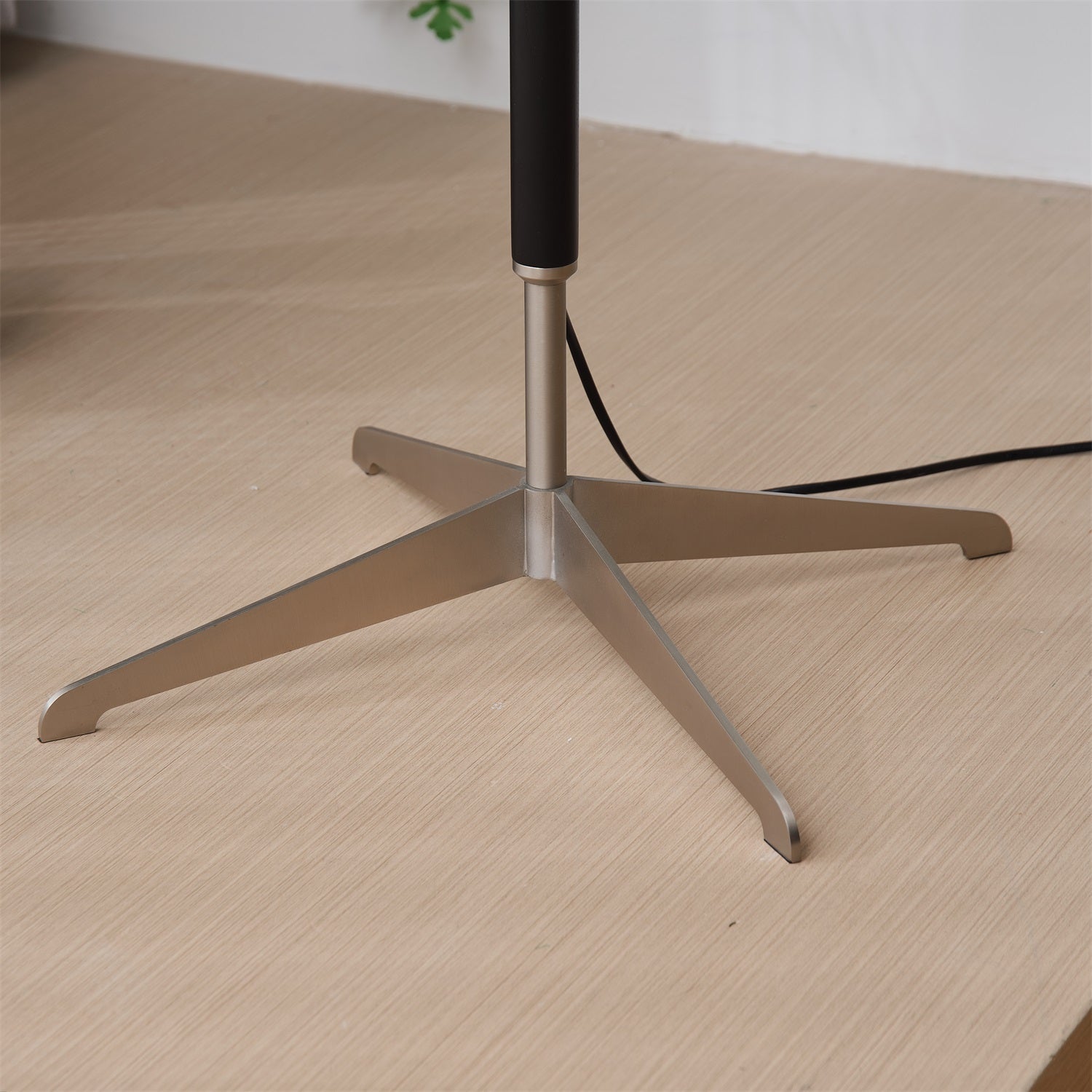 Eliana Modern Floor Lamp-Neutral Decor