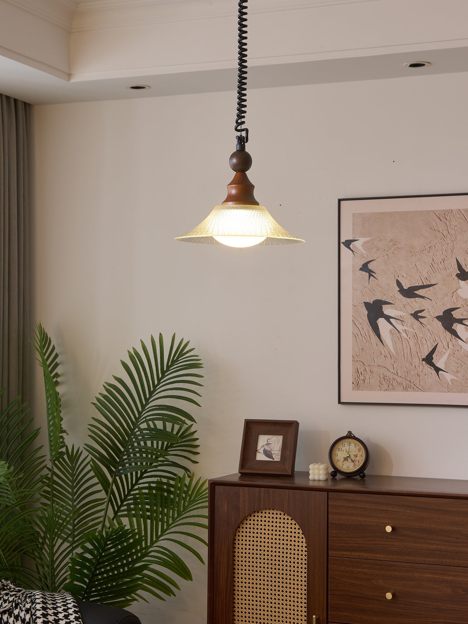 Syraeeth Premium Nordic Art Wood Pendant Light-Neutral Decor