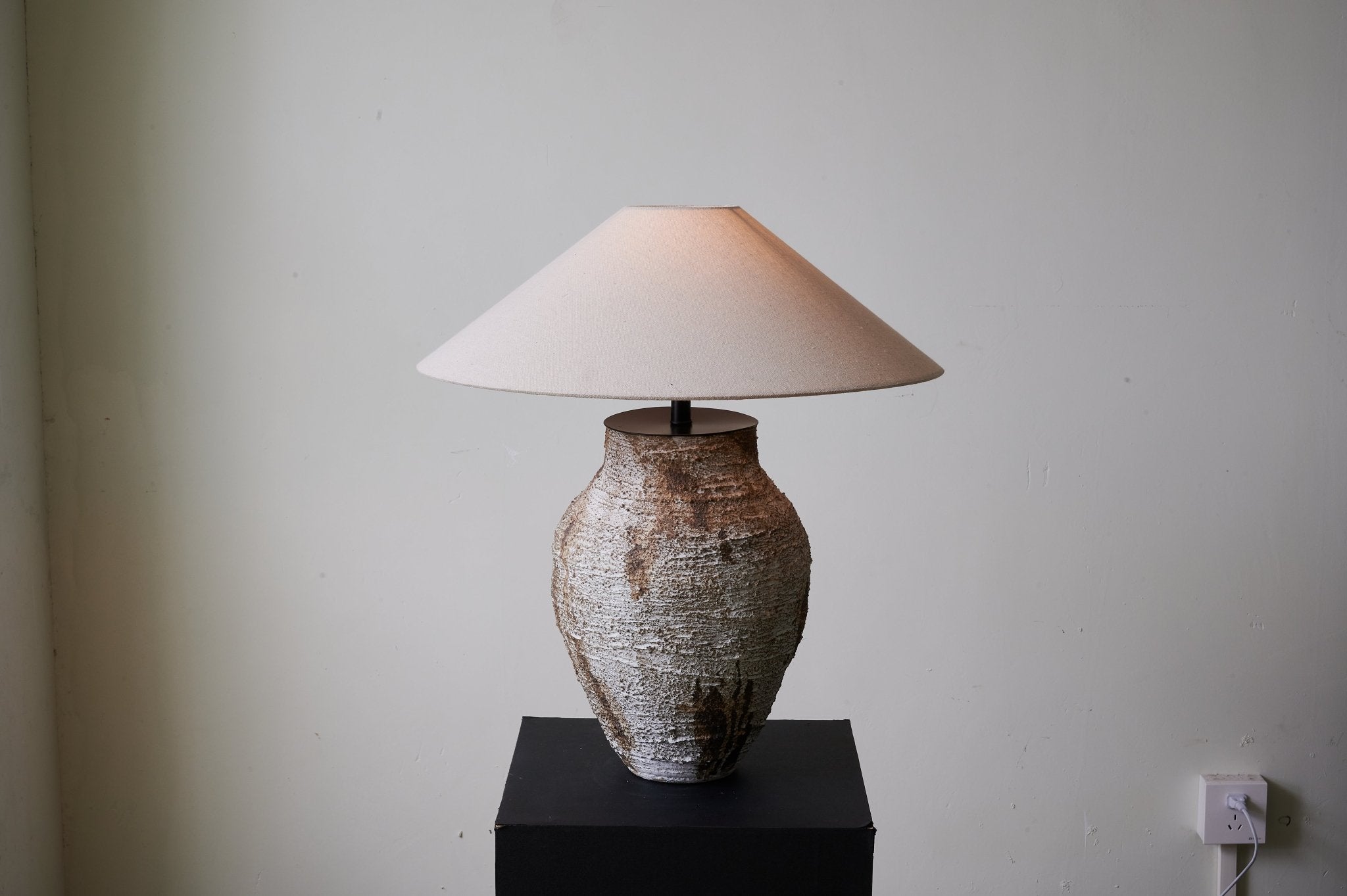 Celia wabi-sabi Ceramics Table Lamp-Neutral Decor