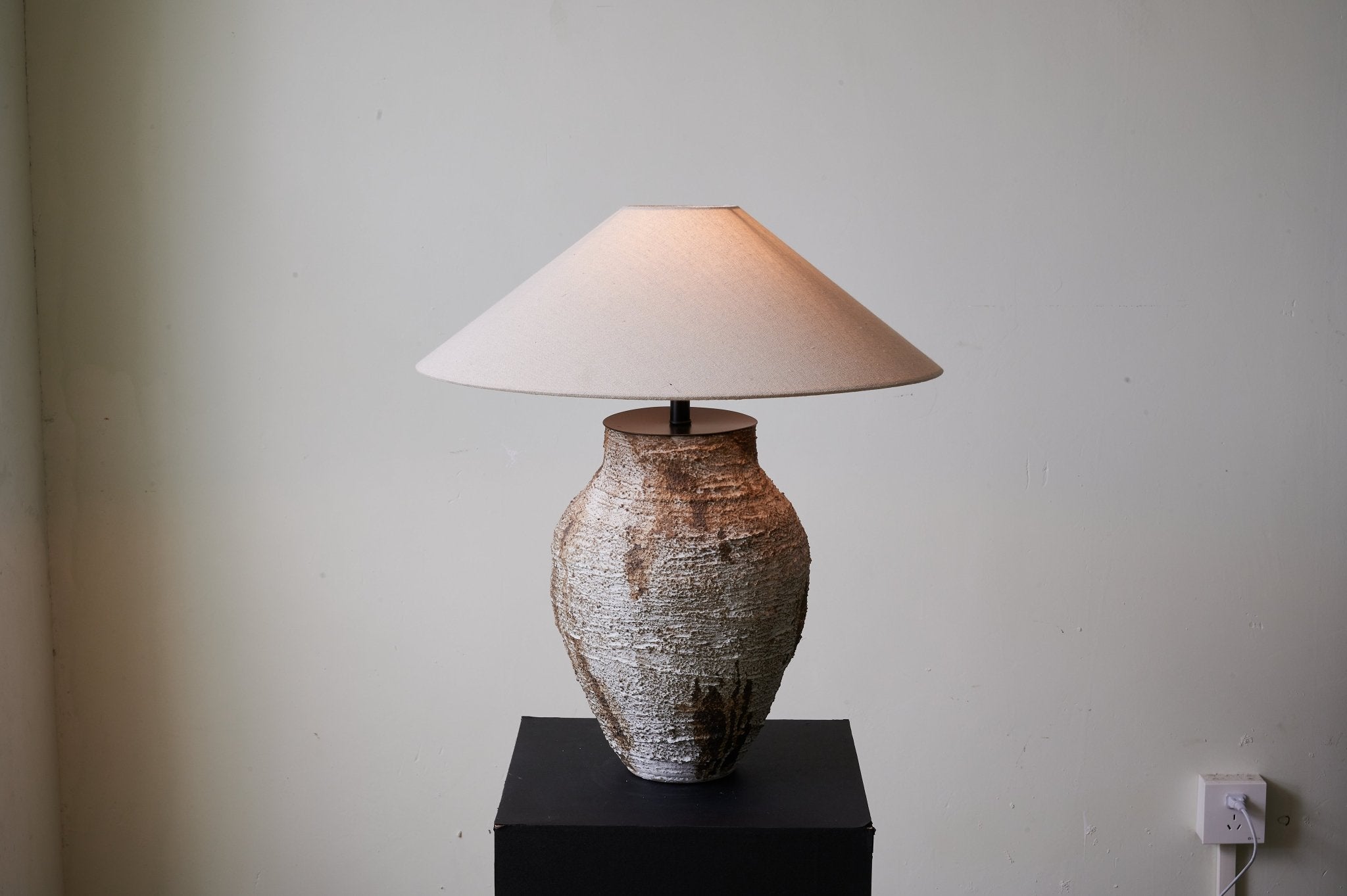 Celia wabi-sabi Ceramics Table Lamp-Neutral Decor