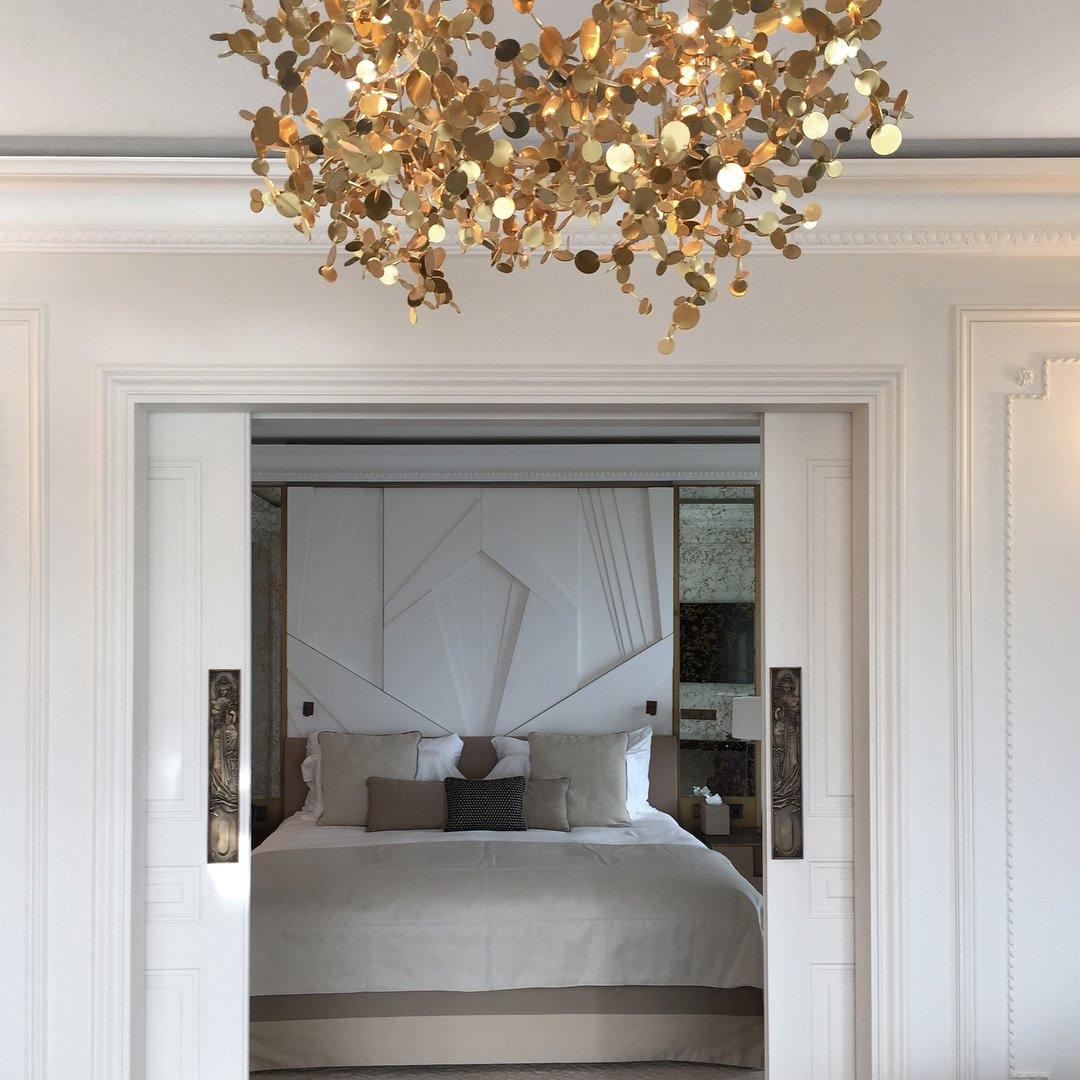 Grav Pendant Lamp Metallic Disc Cloud-Neutral Decor