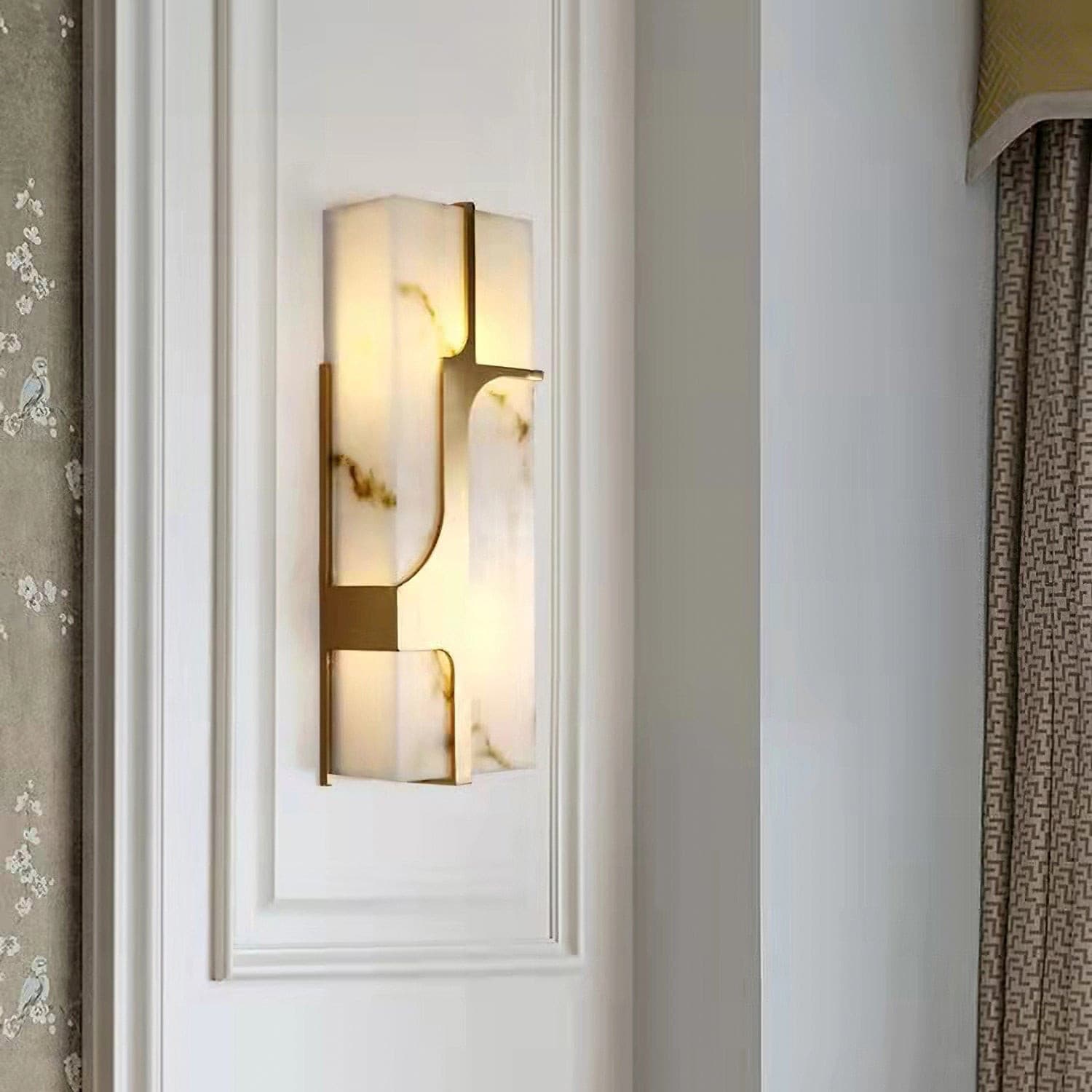 Ariel Wall Lamp Alabaster & Brass Elegance