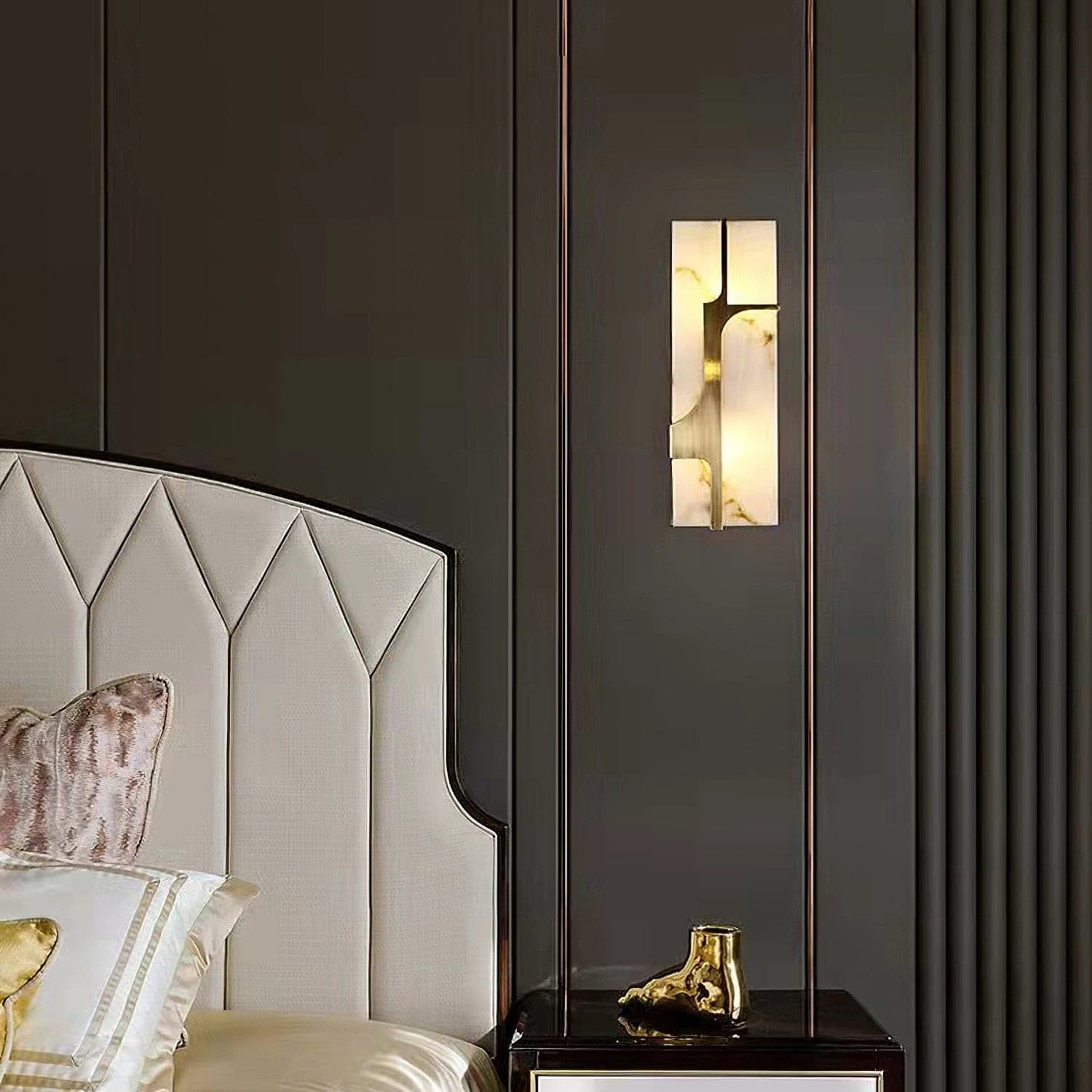 Ariel Wall Lamp Alabaster & Brass Elegance