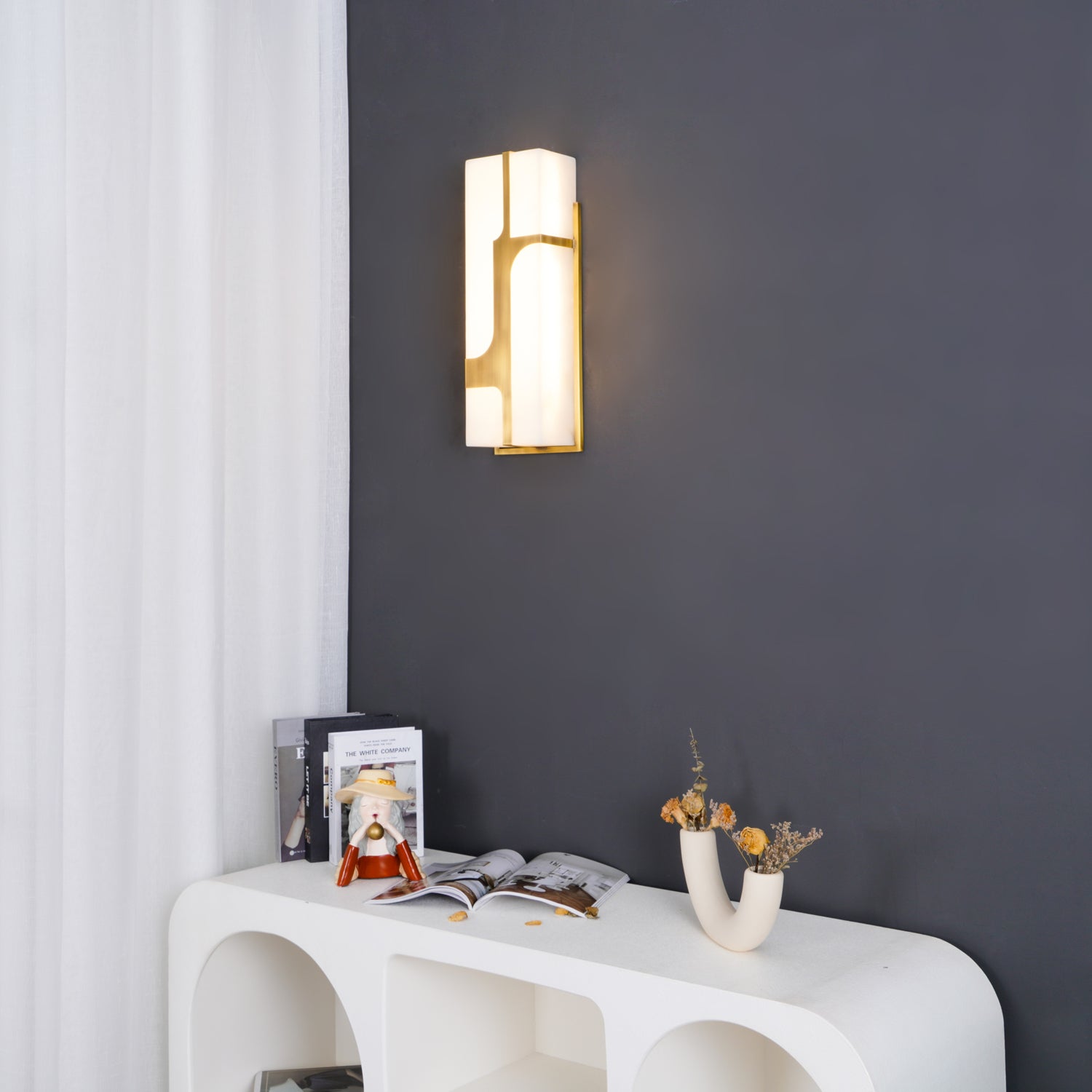 Ariel Wall Lamp Alabaster & Brass Elegance