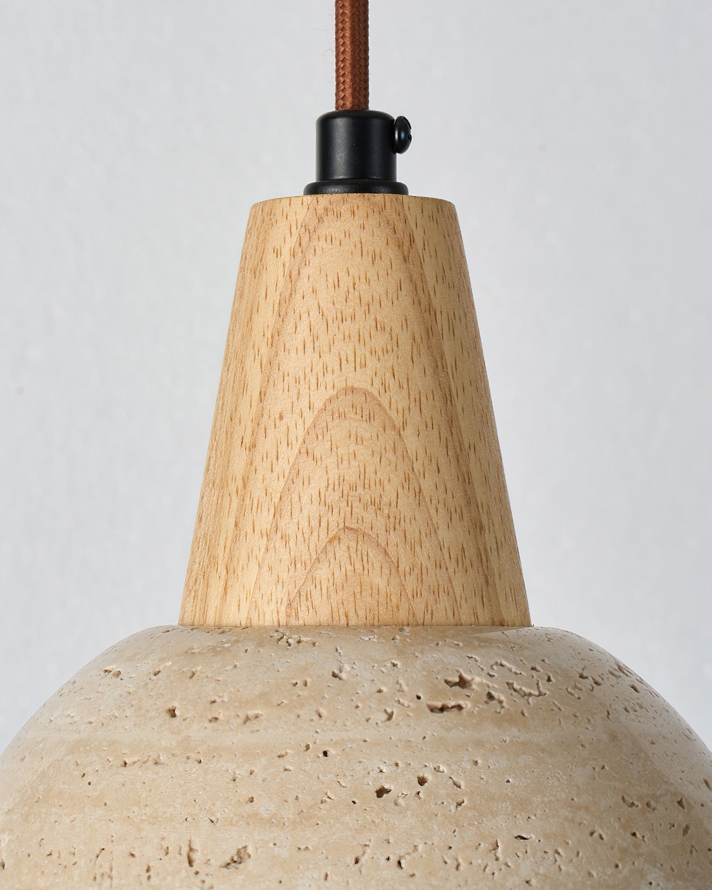 A pair of Arluoe Pendant Lamps hanging side-by-side.