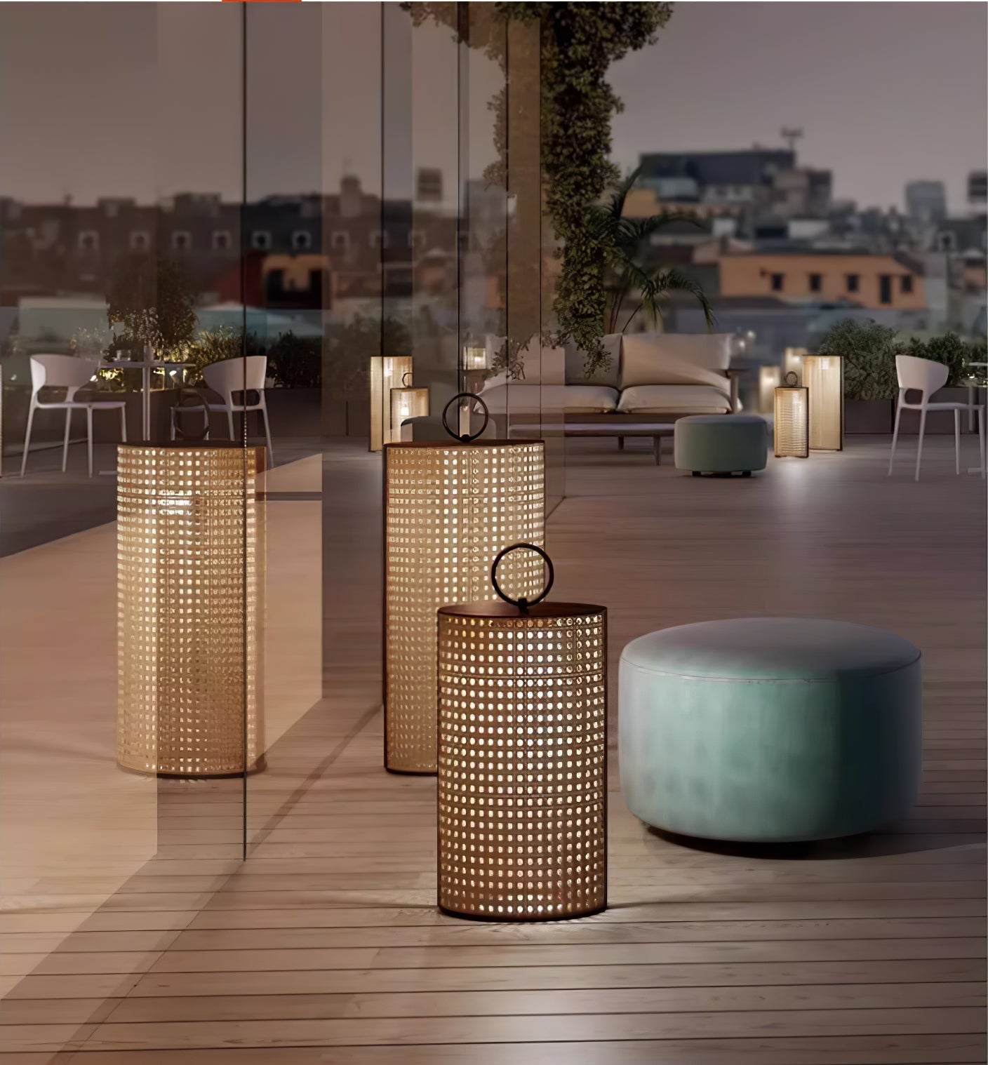 Zebr Solar Outdoor Lantern Lamp-Neutral Decor