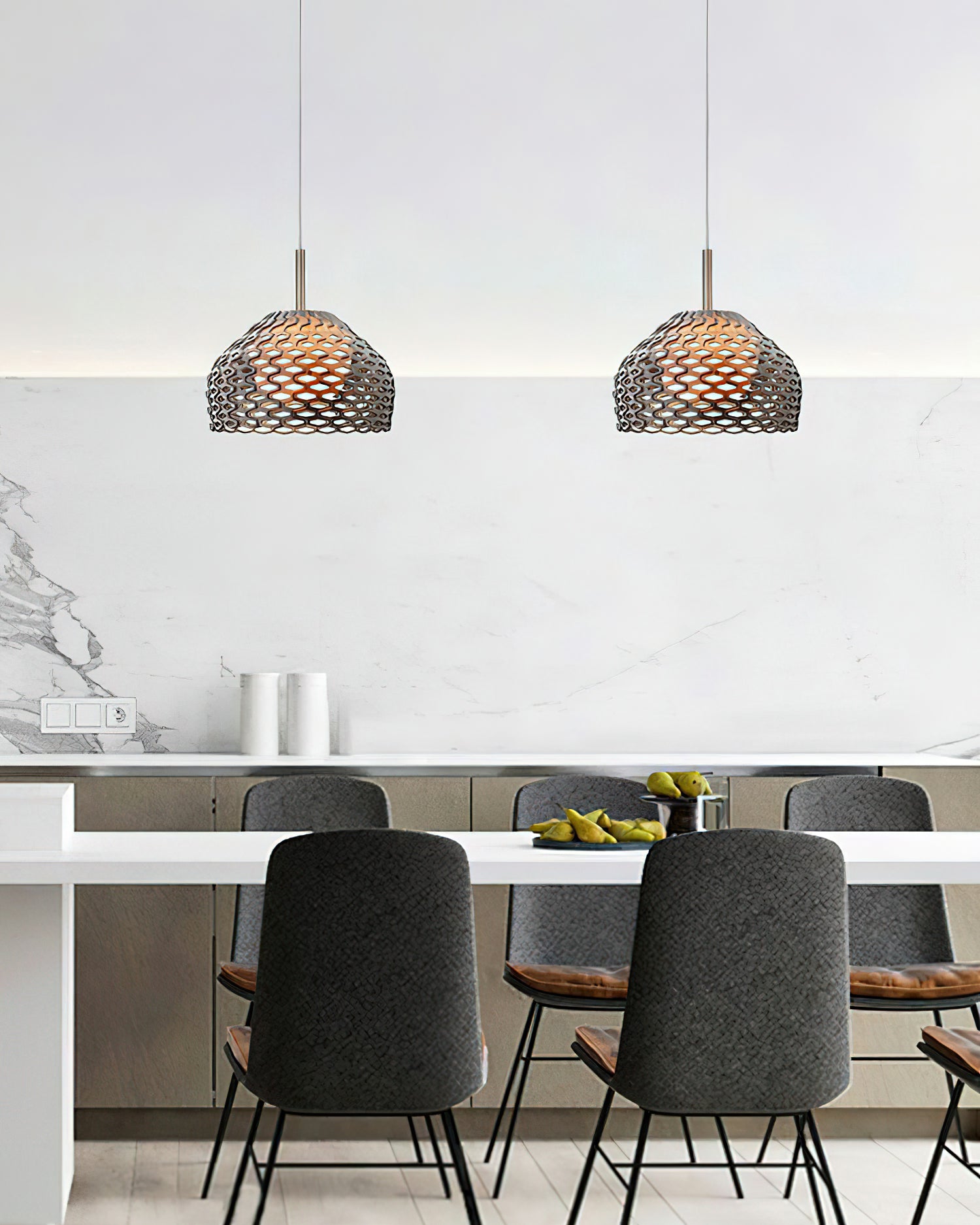 Ilsolion Individual Creativity Plastic Pendant Lamp-Neutral Decor