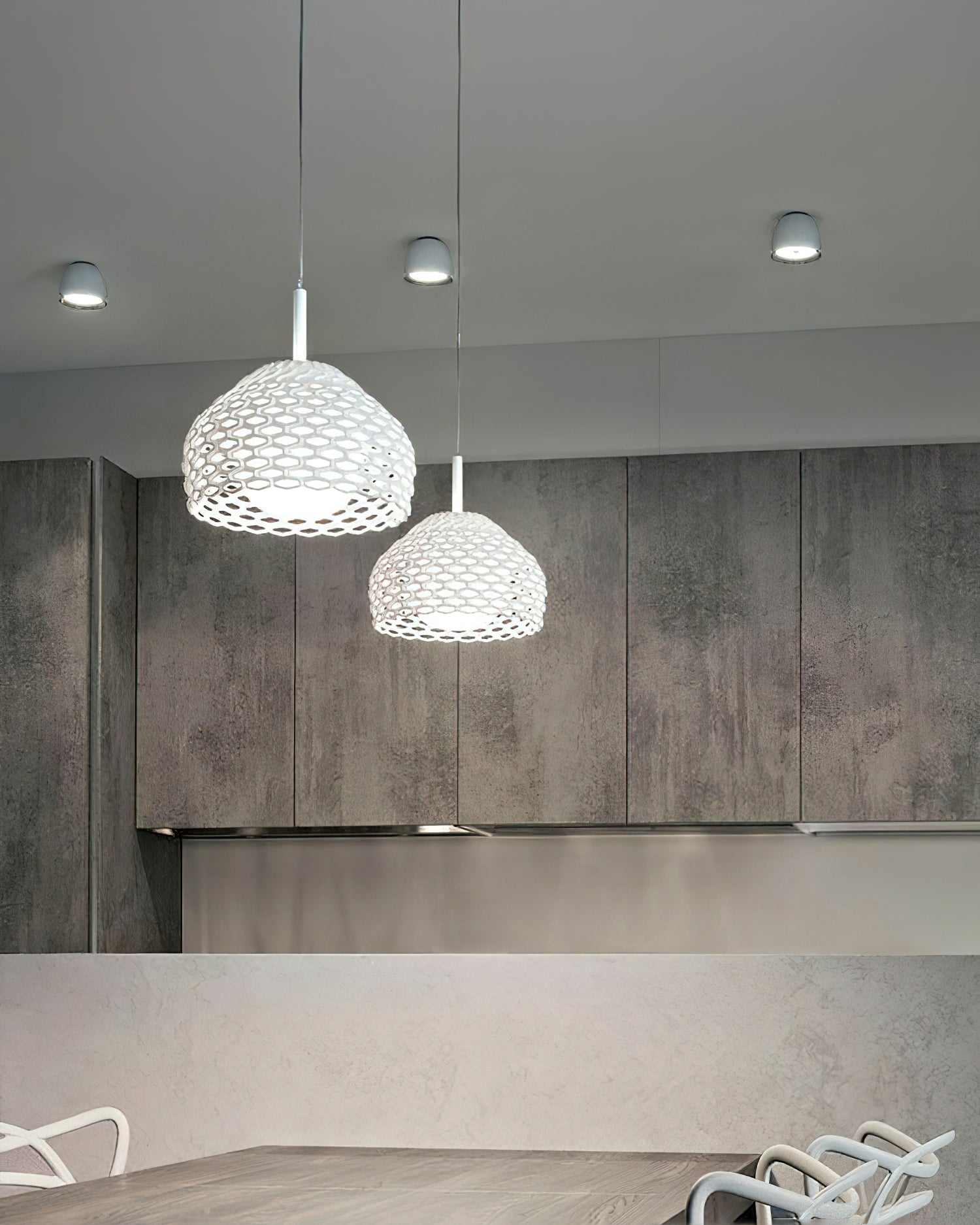 Ilsolion Individual Creativity Plastic Pendant Lamp-Neutral Decor