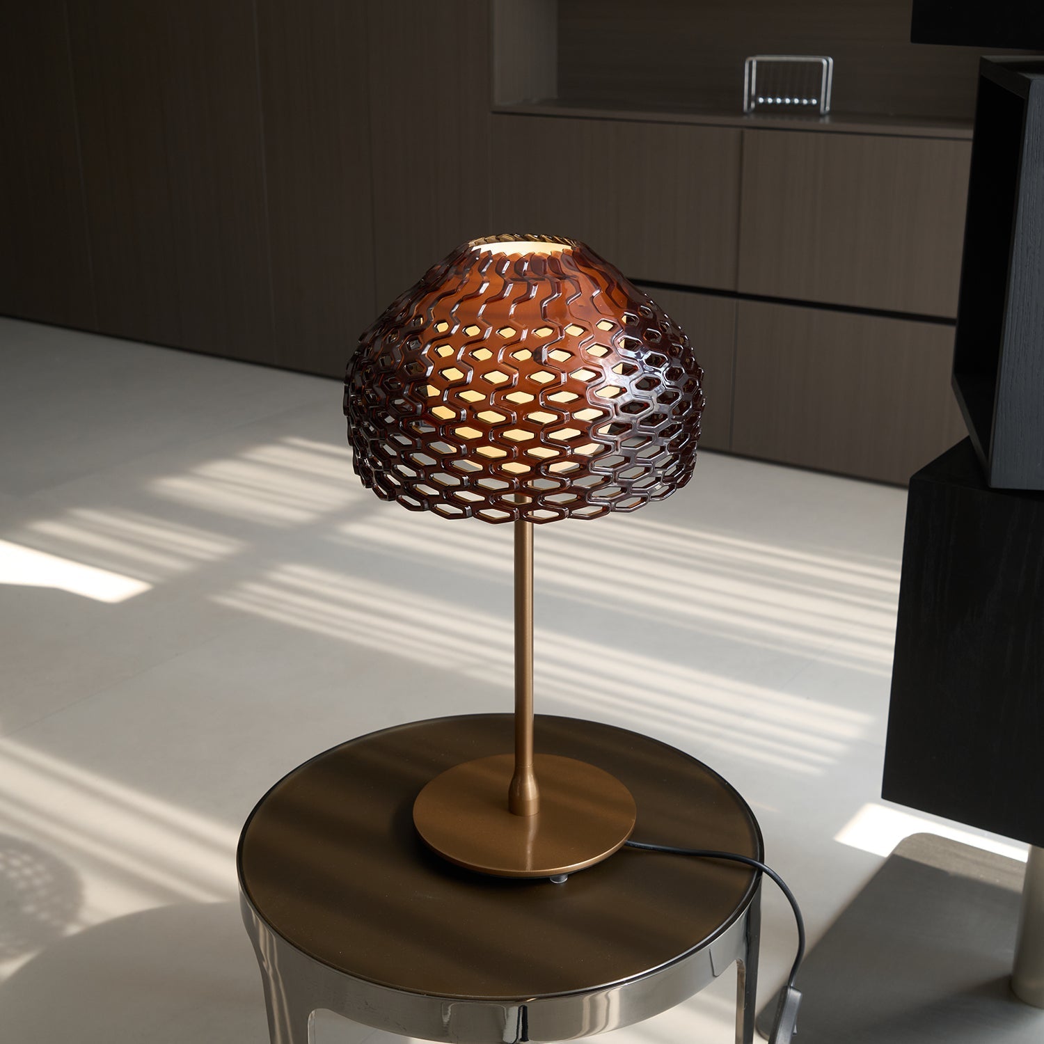 Vintace Plastic Industrial Table Lamp-Neutral Decor