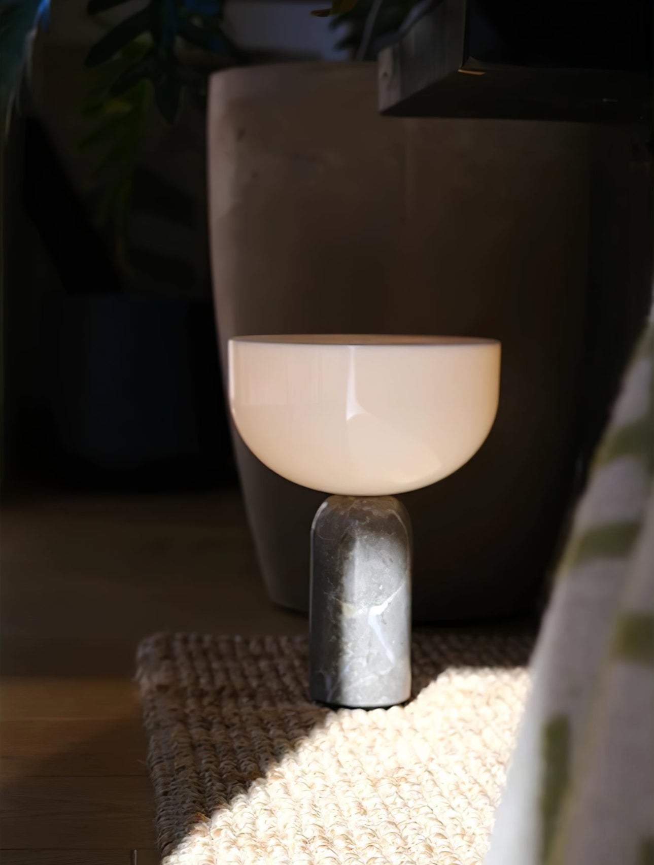 Vicky Minimalist Marble Table Lamp-Neutral Decor