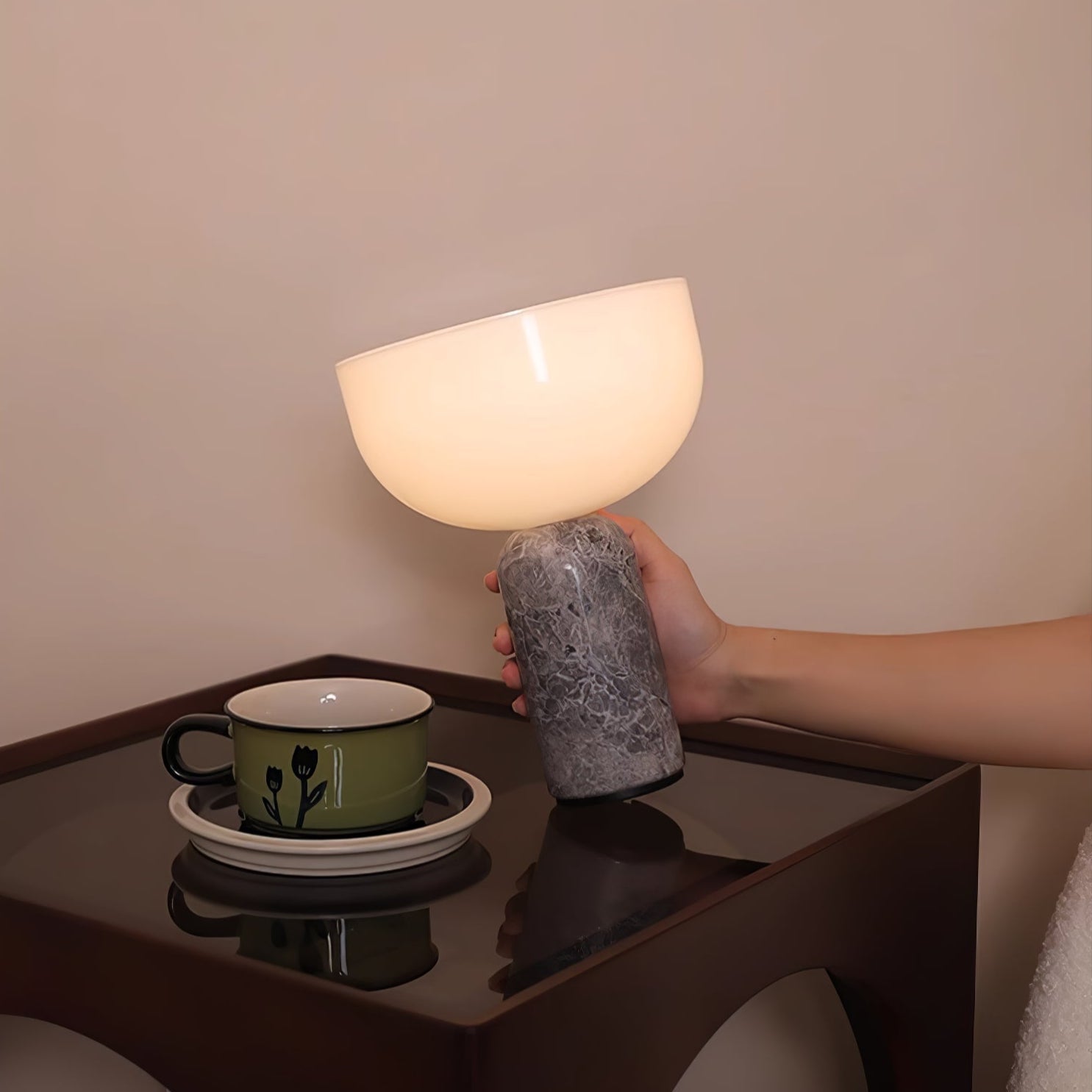Vicky Minimalist Marble Table Lamp-Neutral Decor