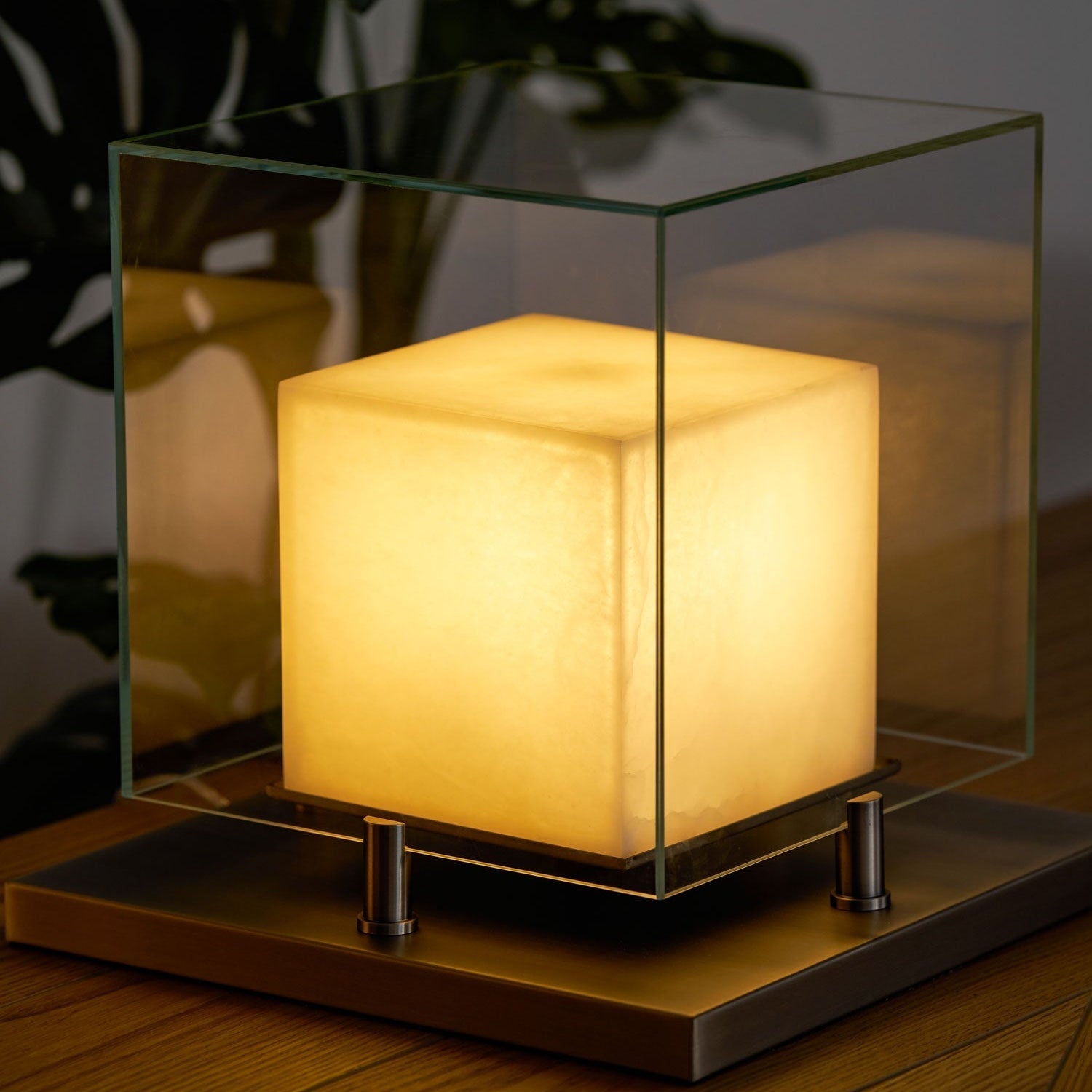 Cubo Alabaster Table Lamp-Neutral Decor
