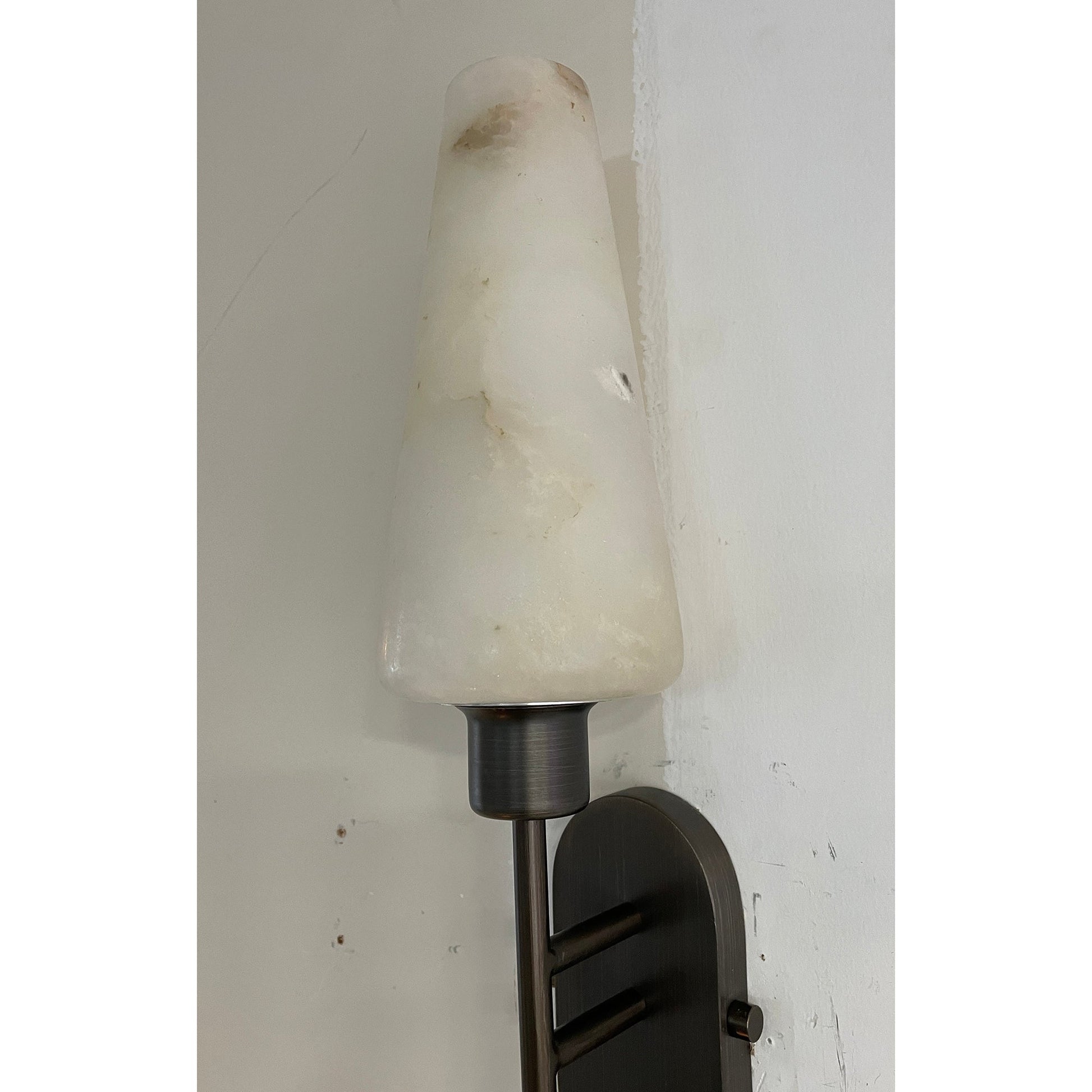Dimensional graphic of the Arras Alabaster Wall Lamp with measurements.