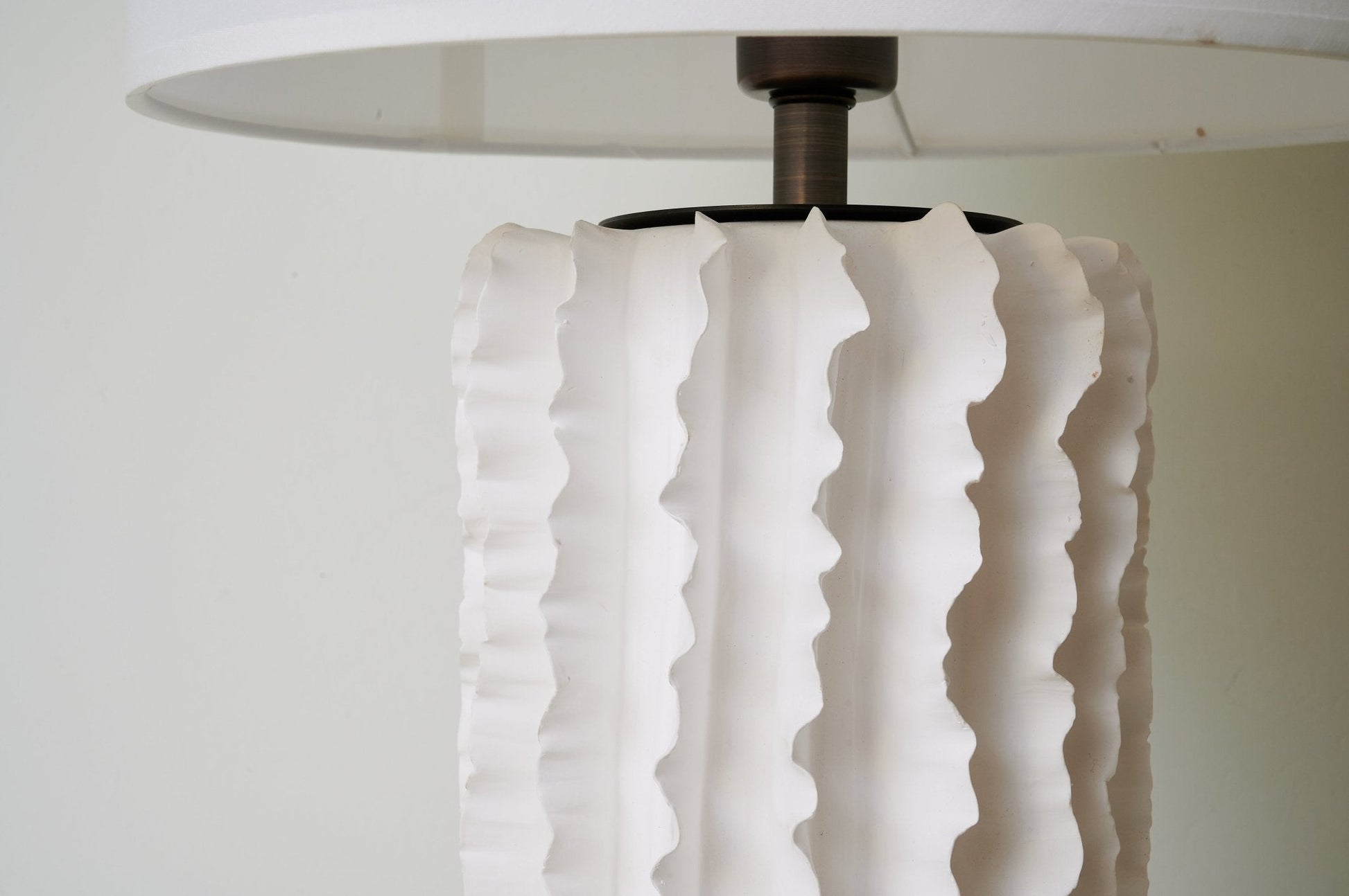 Evelyn Minimalist Ceramics Table Lamp-Neutral Decor