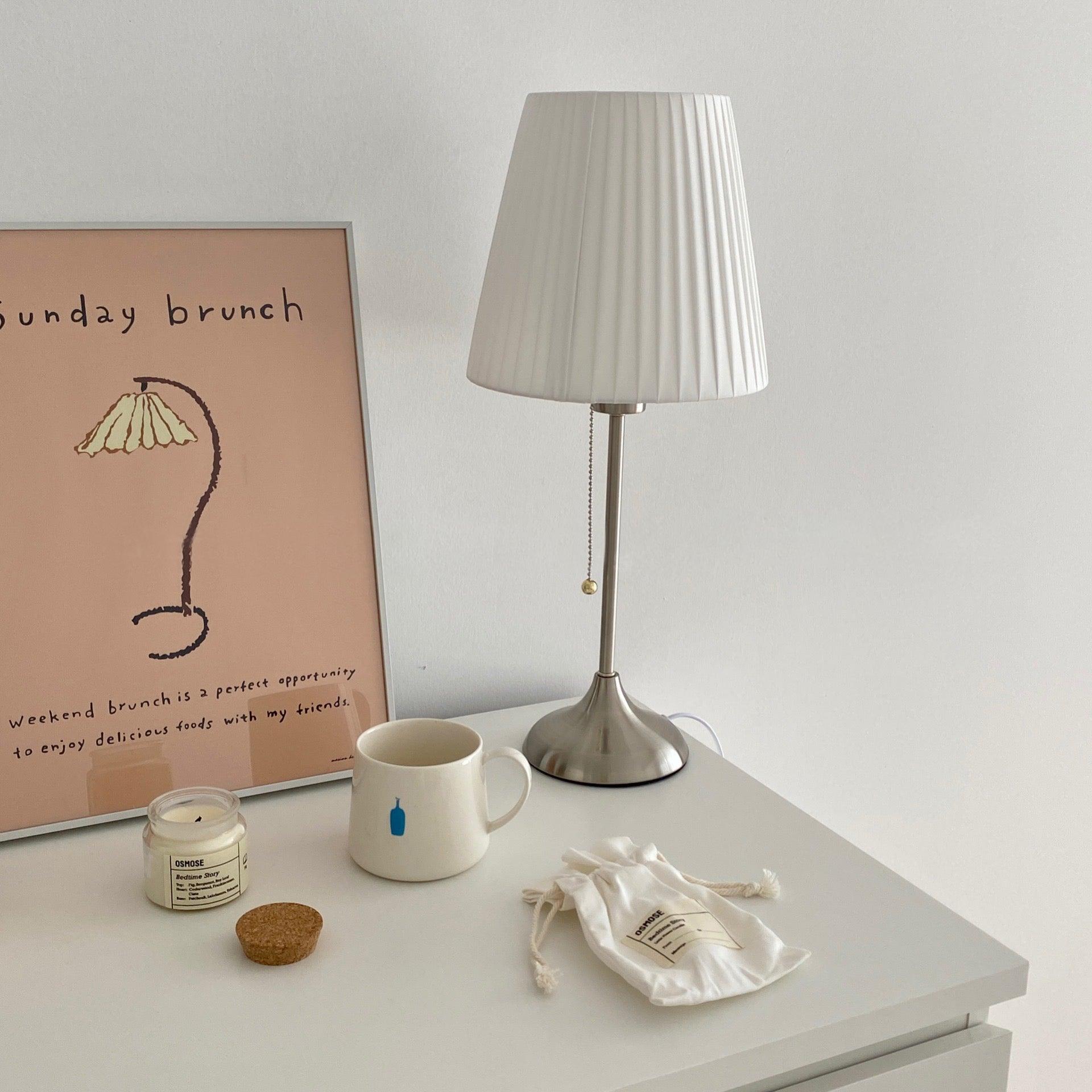Simplicity Pleated Fabric Table Lamp-Neutral Decor