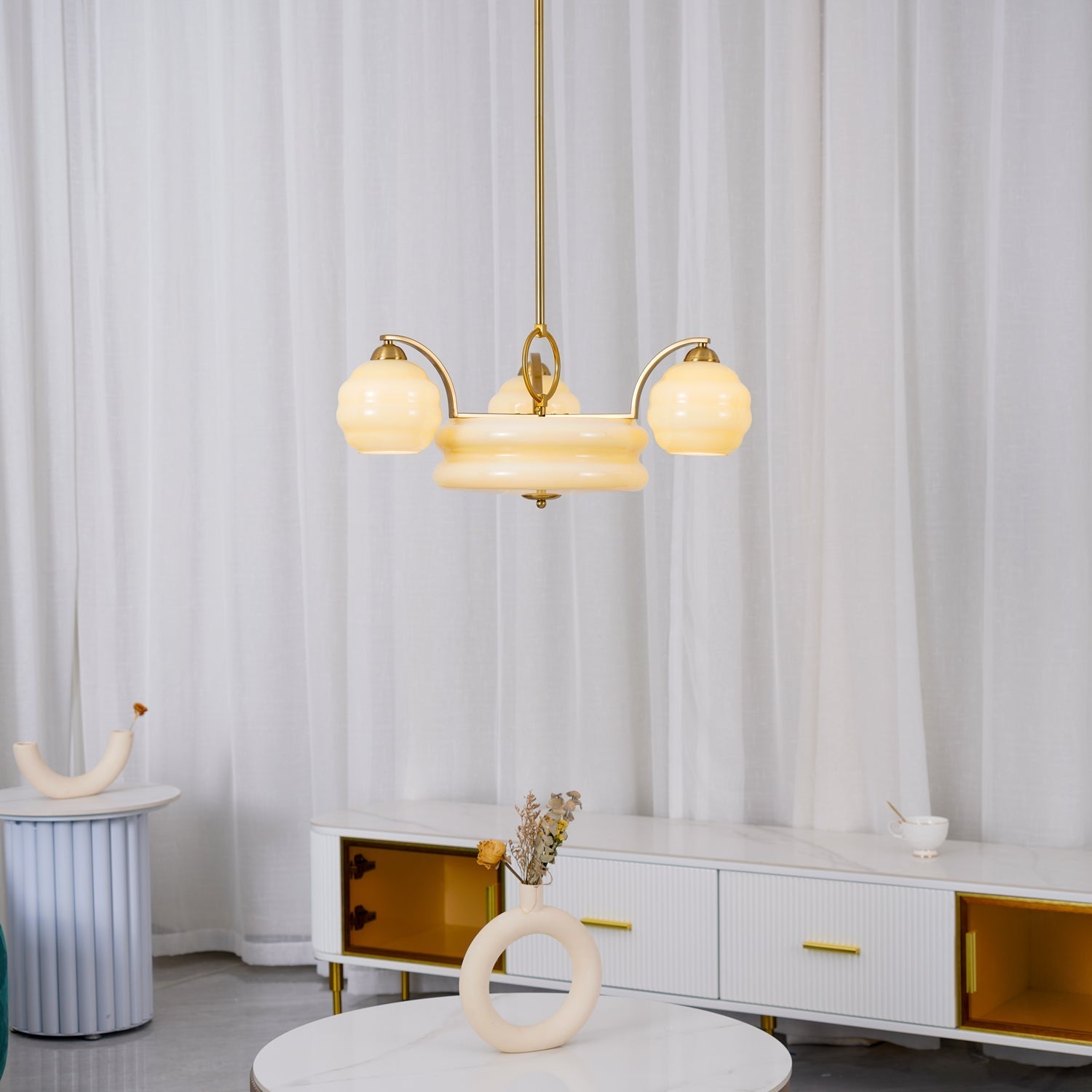 Lustra Chandelier Art Deco Vintage Gold Glass Shades-Neutral Decor