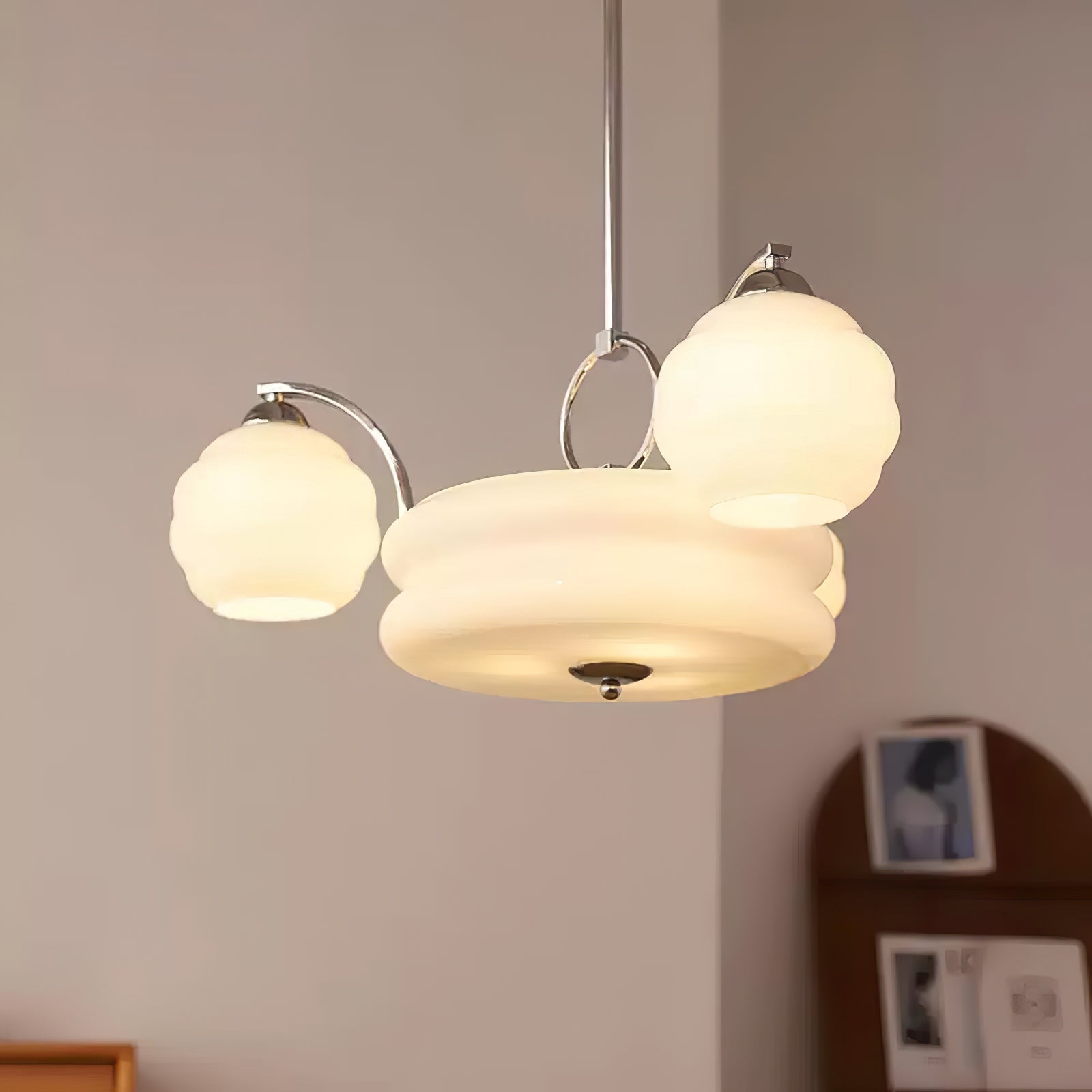 Lustra Chandelier Art Deco Vintage Gold Glass Shades-Neutral Decor