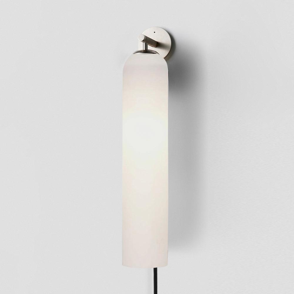 Art Glass Plug-In Sconce-Neutral Decor