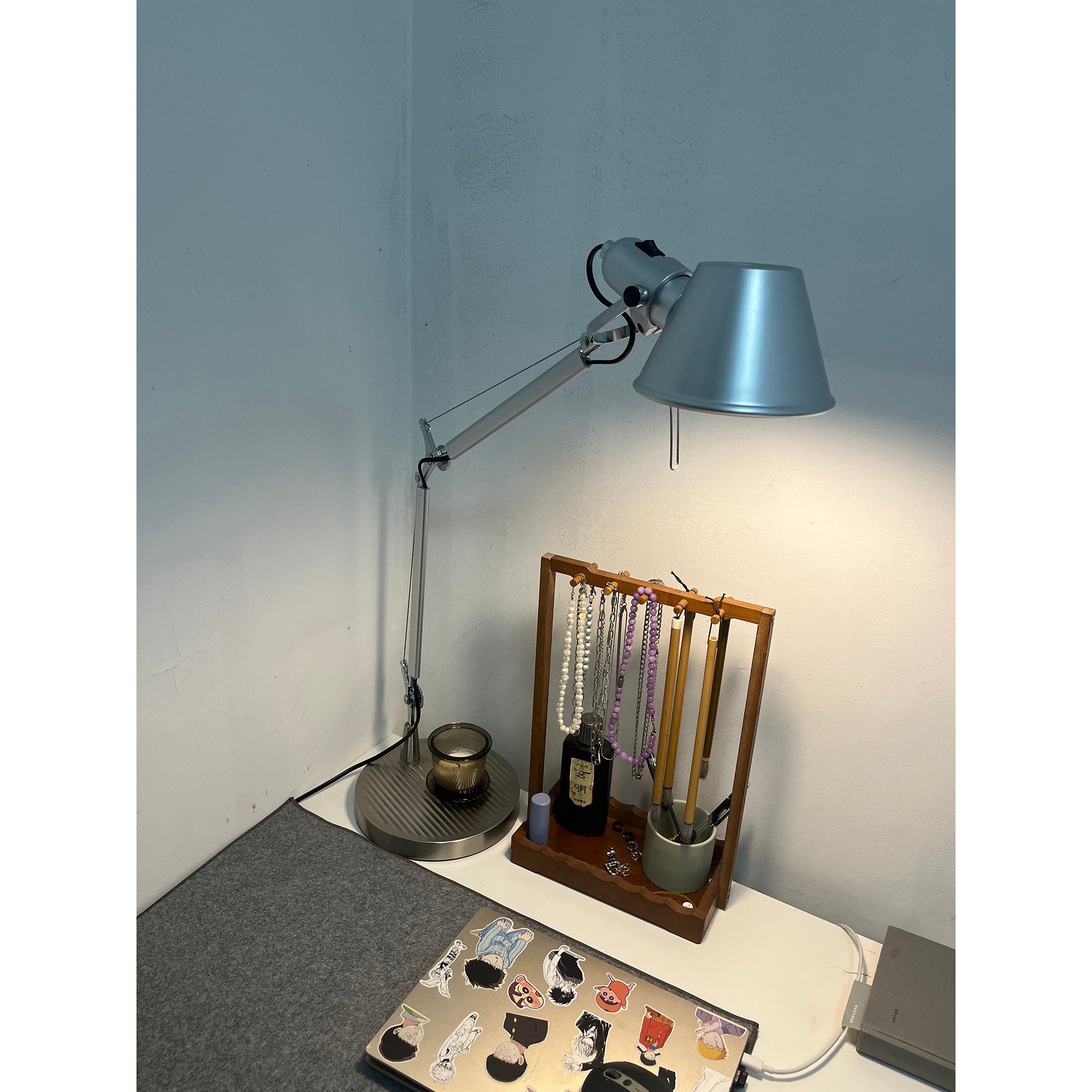 The lamp arm fully extended to showcase its reach.