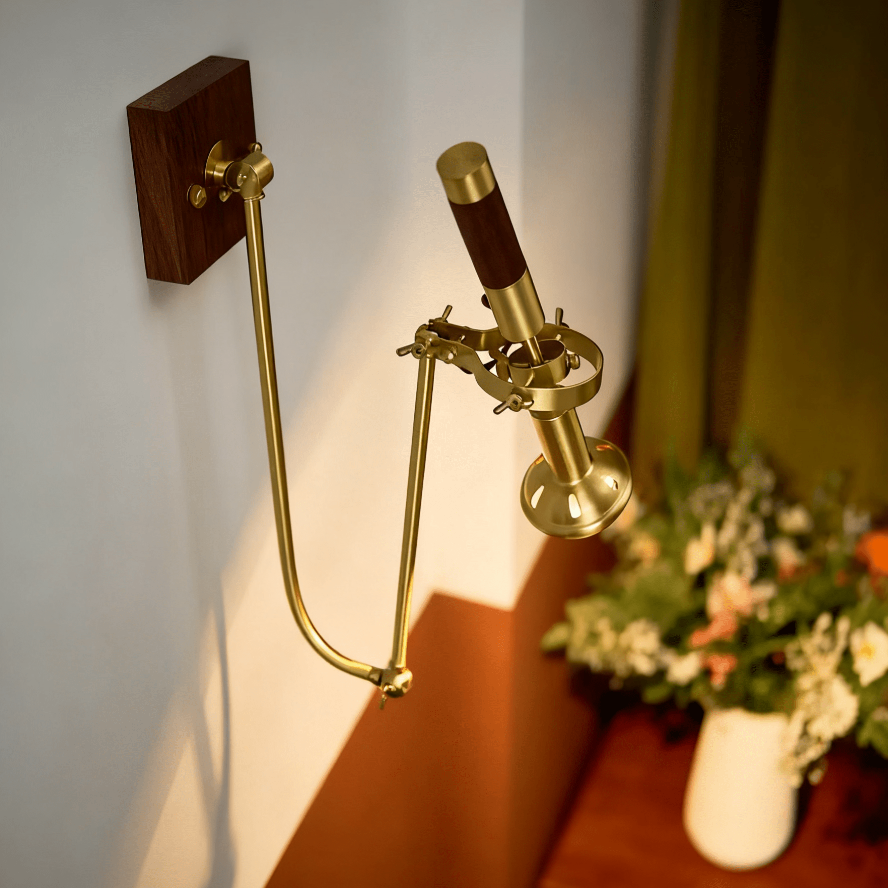 Nisryn Wall Light-Neutral Decor