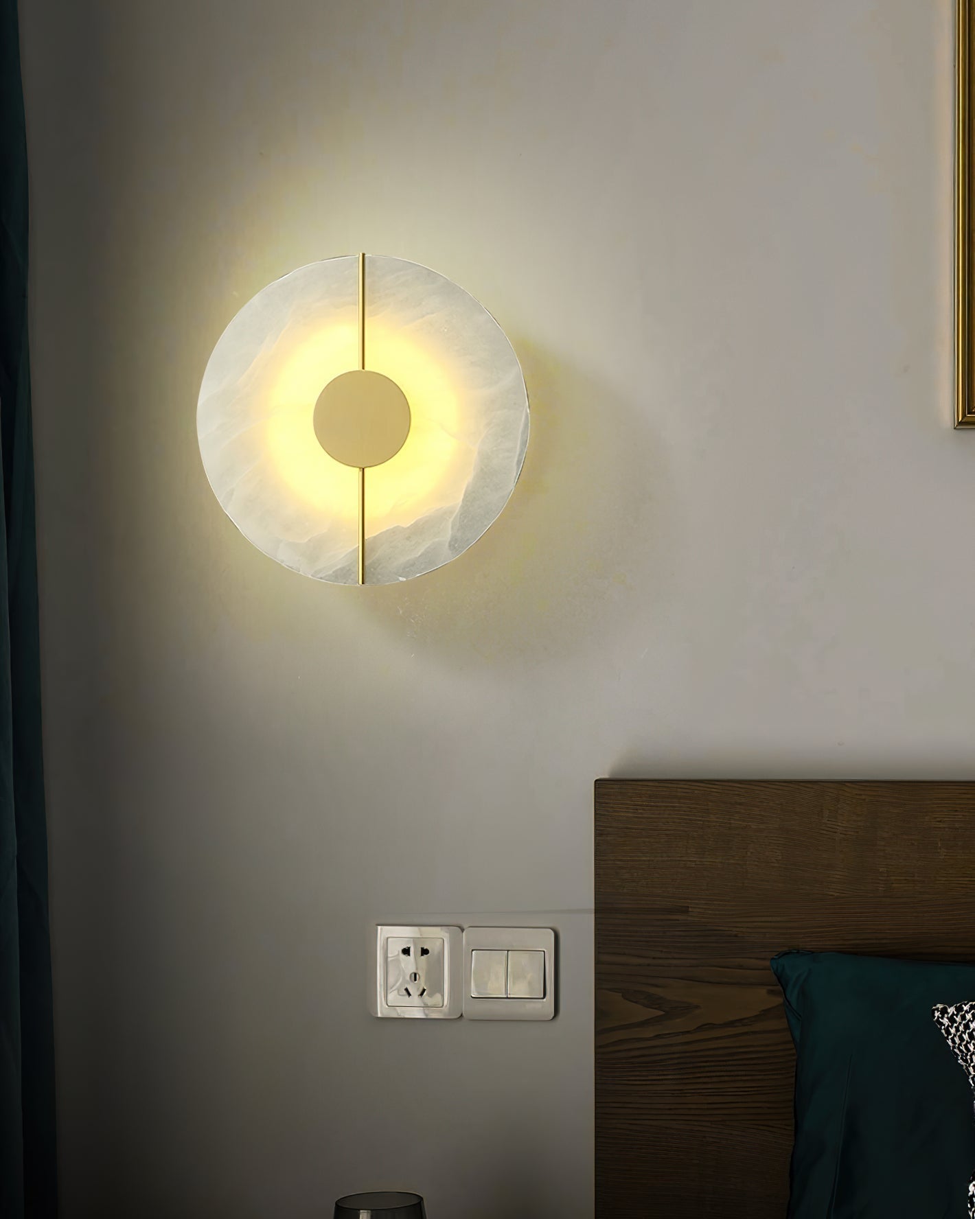 Waegnuvyo Modern Minimalist Alabaster Wall Lamp