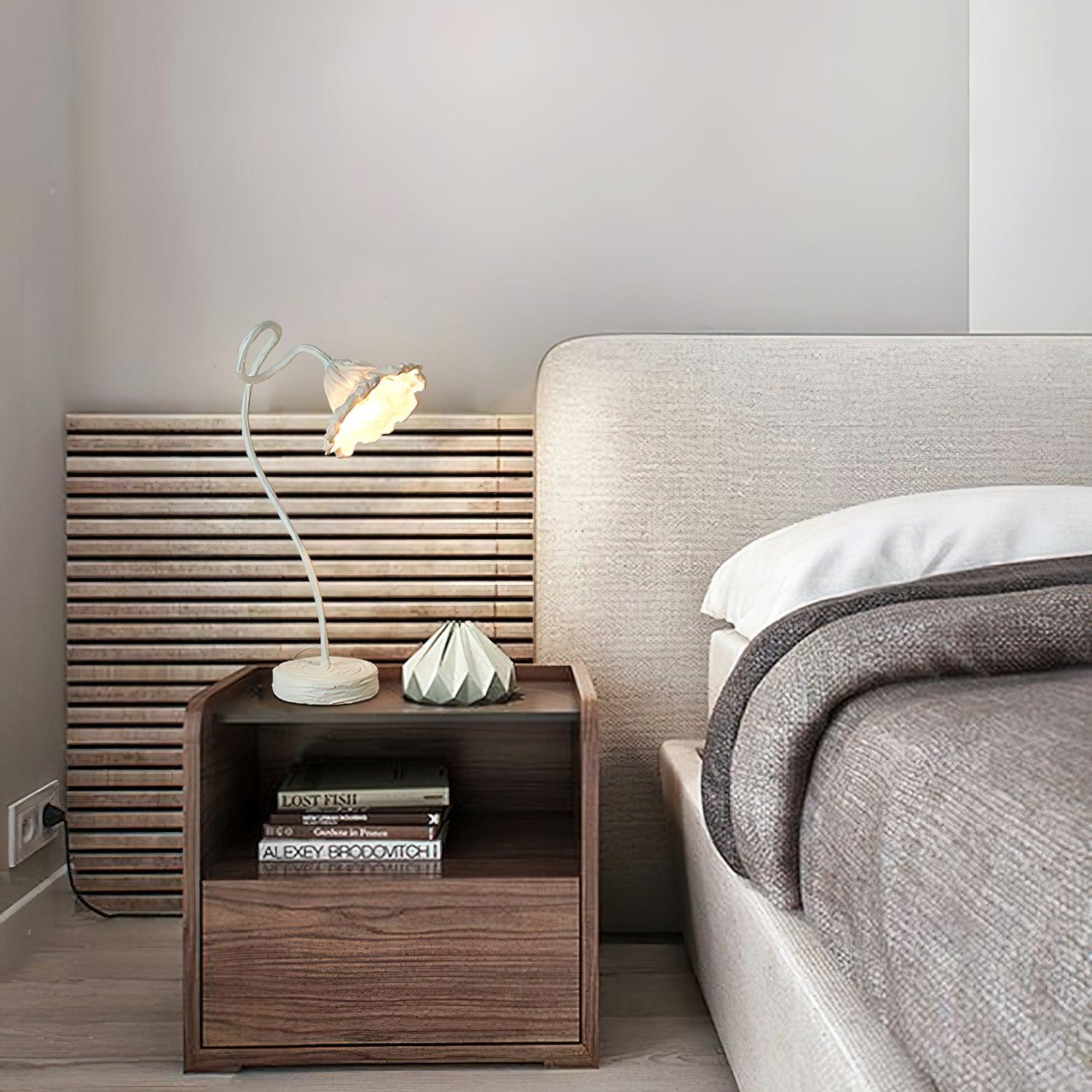 Nexo Resin Table Lamp-Neutral Decor