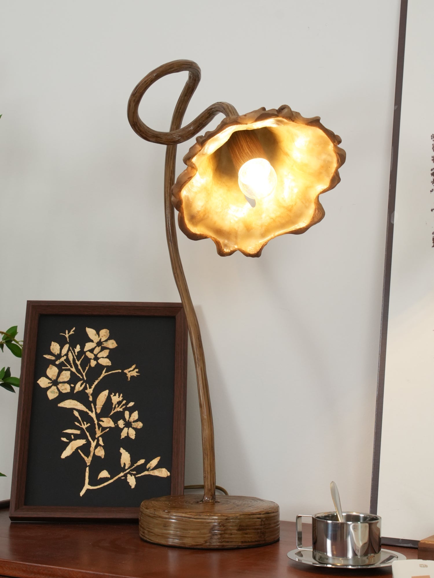 Nexo Resin Table Lamp-Neutral Decor