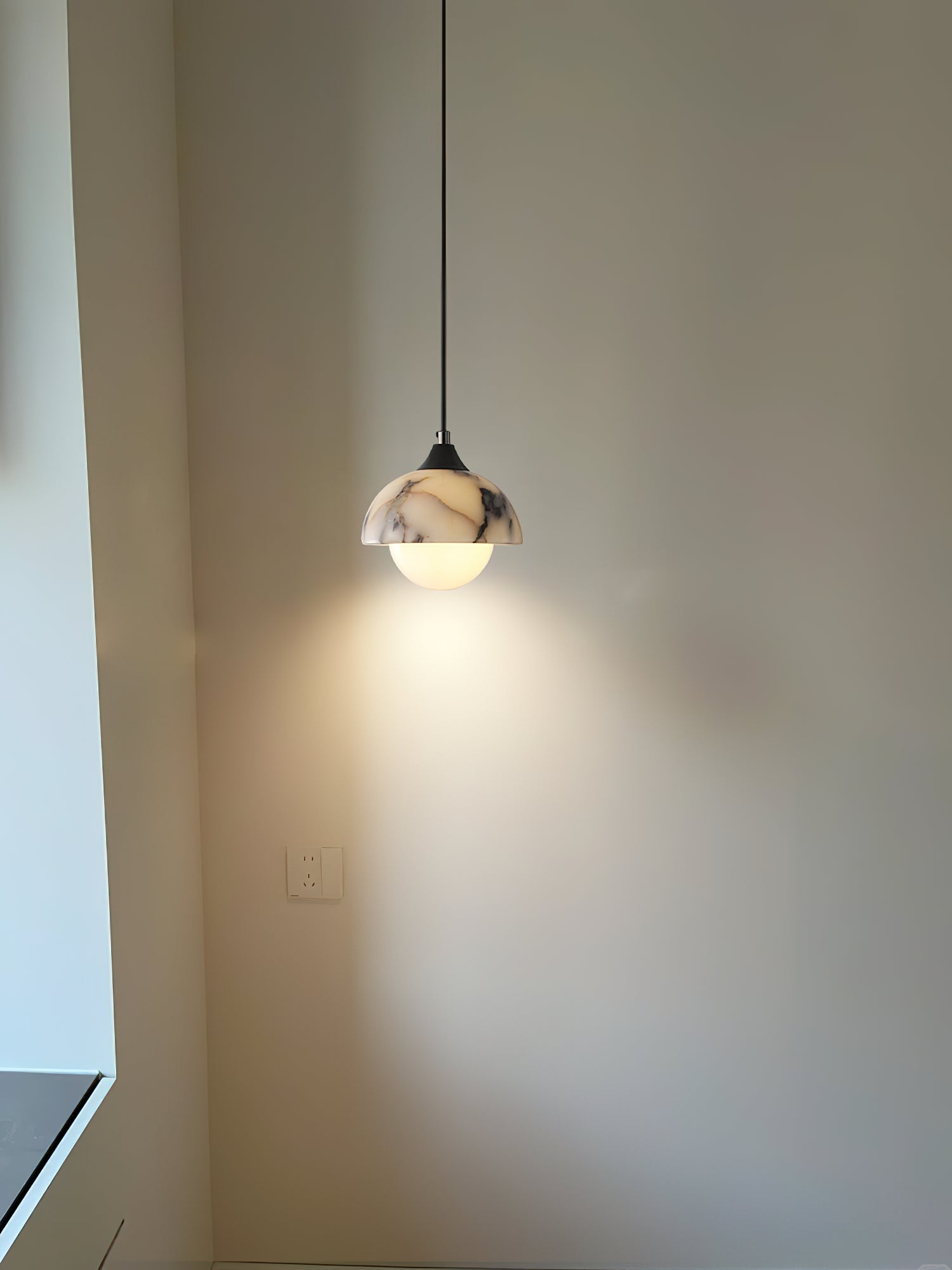 Tavon Modern Minimalist Marble Pendant Lamp-Neutral Decor