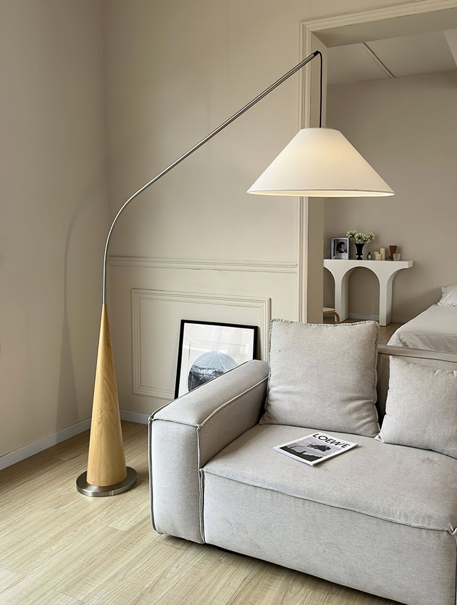 Uriah Minimalist Fabric Floor Lamp-Neutral Decor
