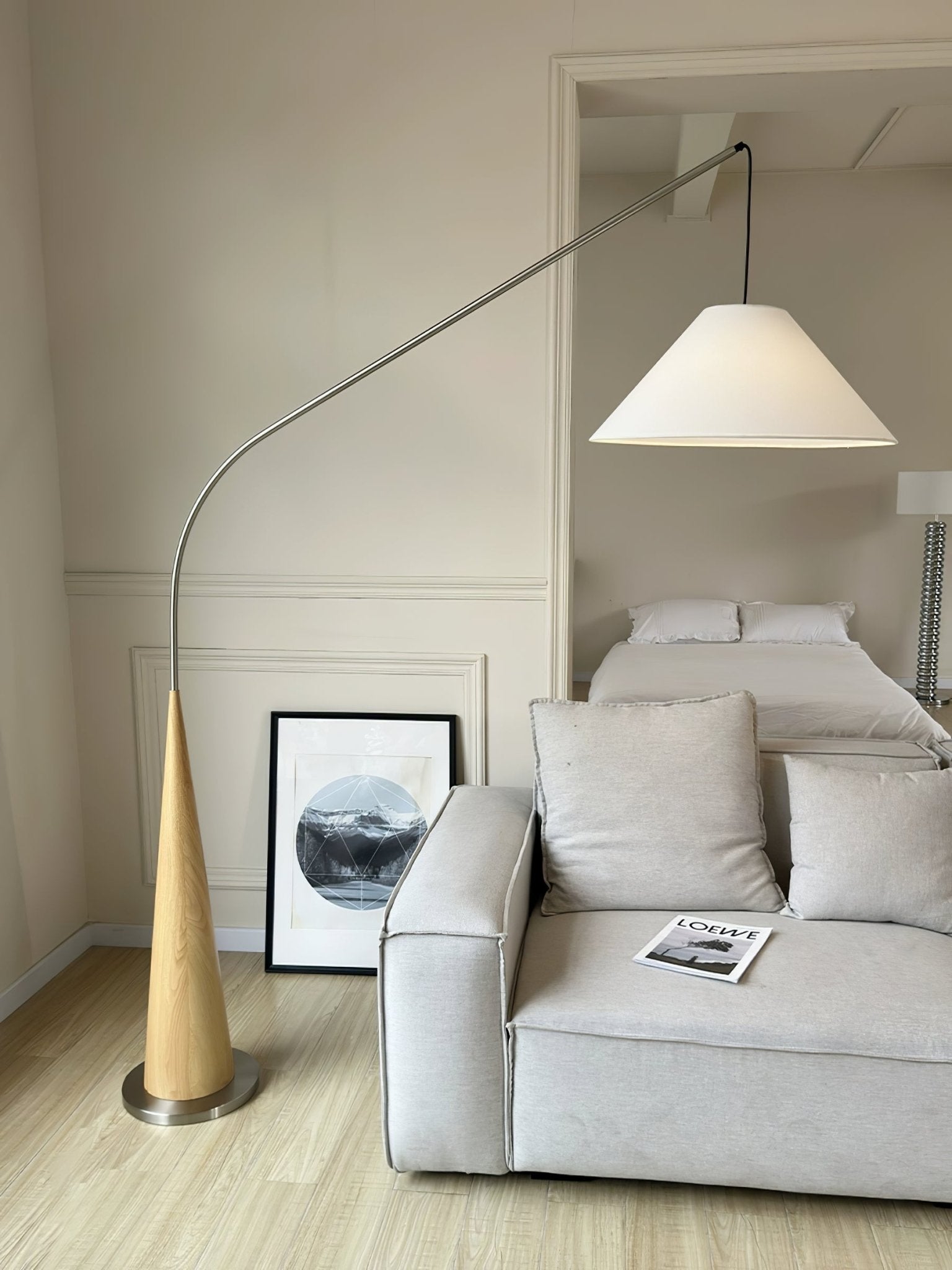 Uriah Minimalist Fabric Floor Lamp-Neutral Decor