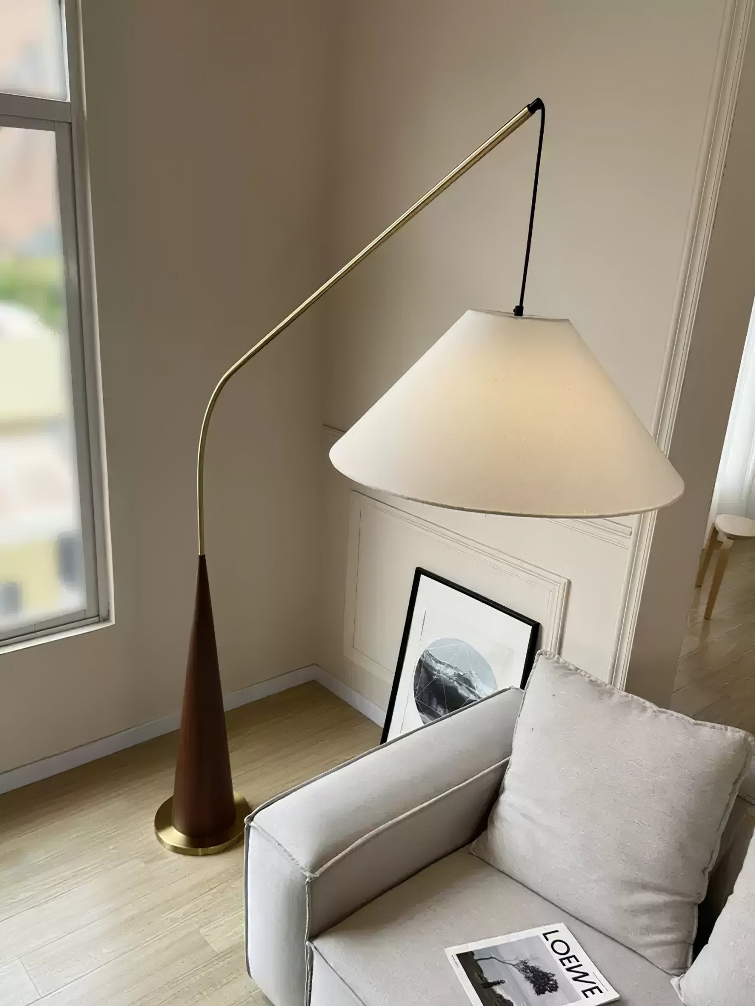 Uriah Minimalist Fabric Floor Lamp-Neutral Decor
