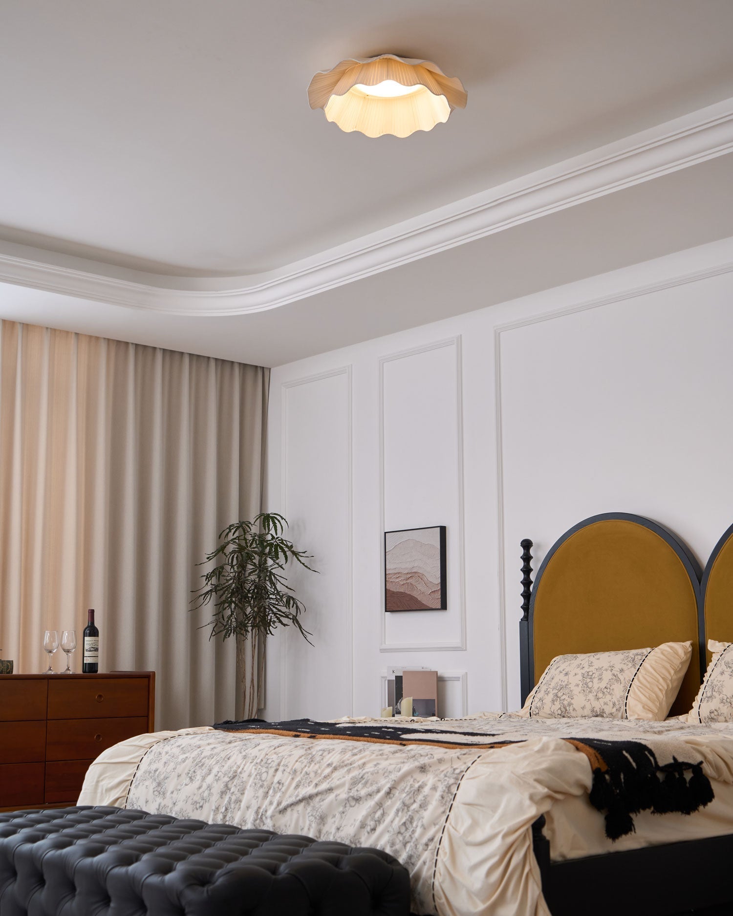 Mylirira Premium Elegance Wave Brass Fabric Ceiling Lamp-Neutral Decor