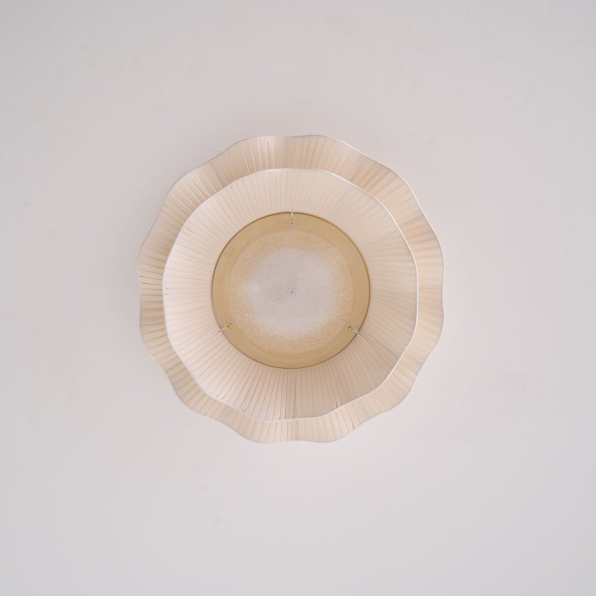 Mylirira Premium Elegance Wave Brass Fabric Ceiling Lamp-Neutral Decor