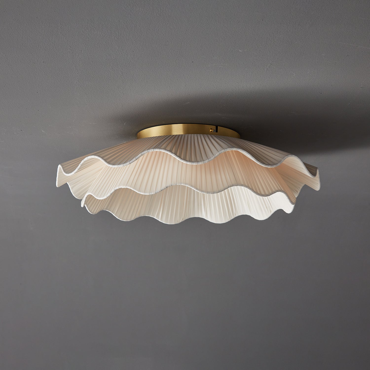 Mylirira Premium Elegance Wave Brass Fabric Ceiling Lamp-Neutral Decor